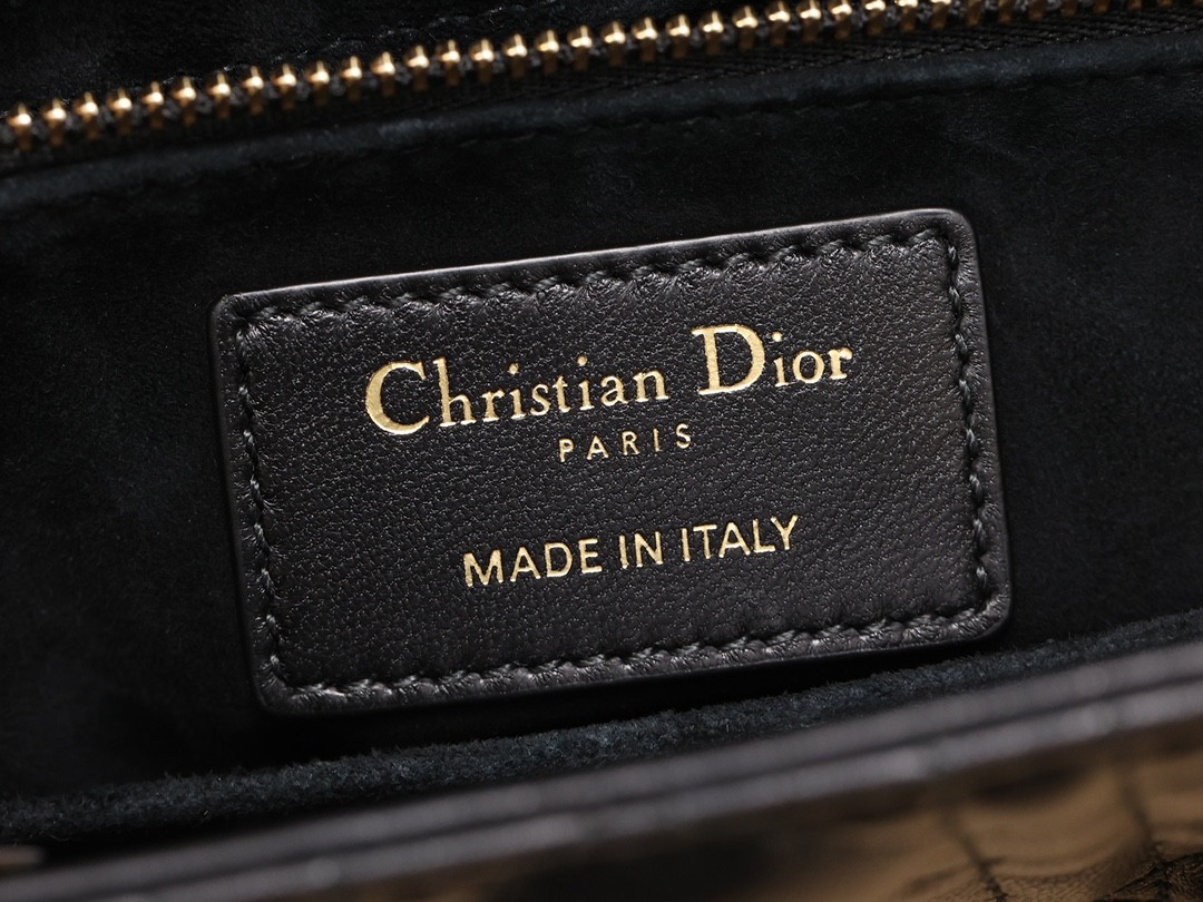 Shebag Super replica Lady Dior Small size in black bag review (2025 July Updated)-Yakanakisa Hunhu Fake Louis Vuitton Bag Online Store, Replica dhizaini bag ru