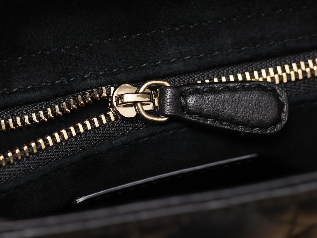 Shebag Super replica Lady Dior Small size in black bag review (2025 July Updated)-Yakanakisa Hunhu Fake Louis Vuitton Bag Online Store, Replica dhizaini bag ru