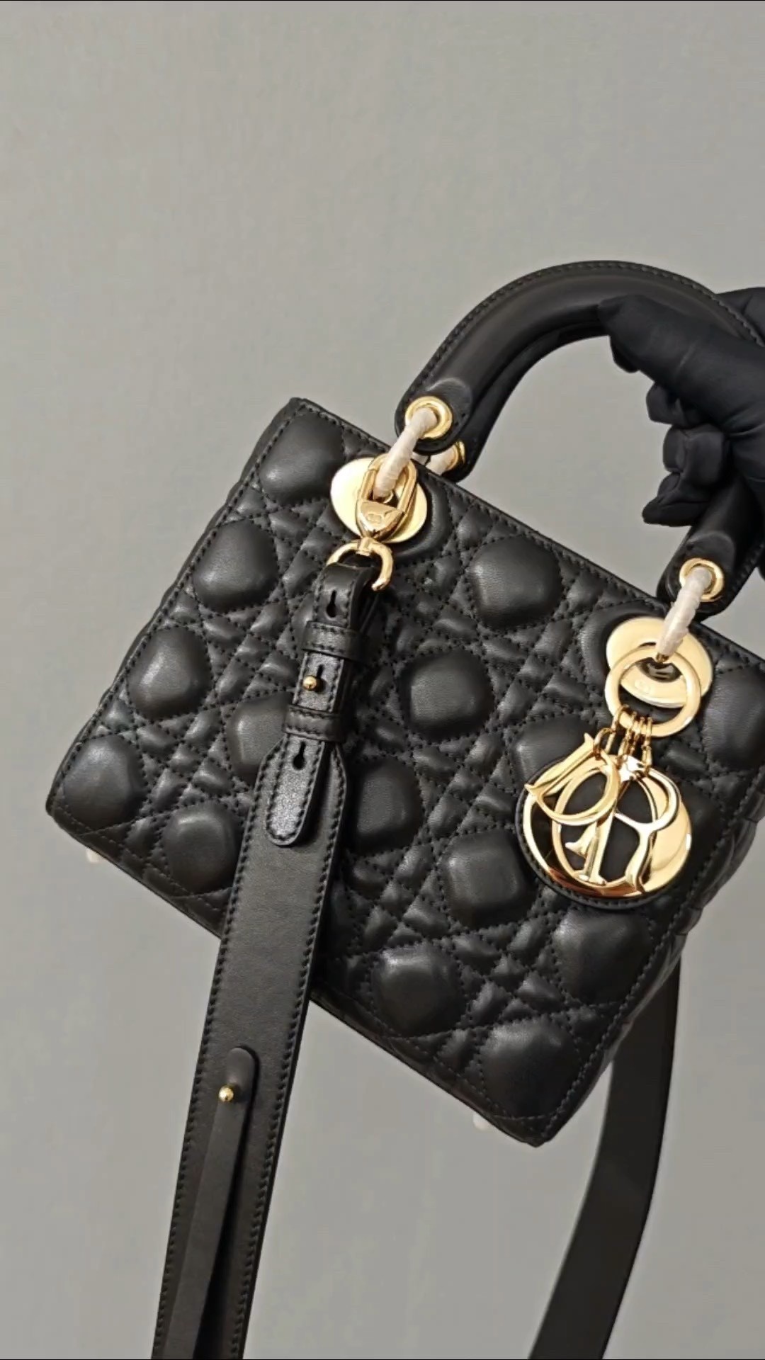 Shebag Super replica Lady Dior Small size in black bag review (2025 July Updated)-Yakanakisa Hunhu Fake Louis Vuitton Bag Online Store, Replica dhizaini bag ru