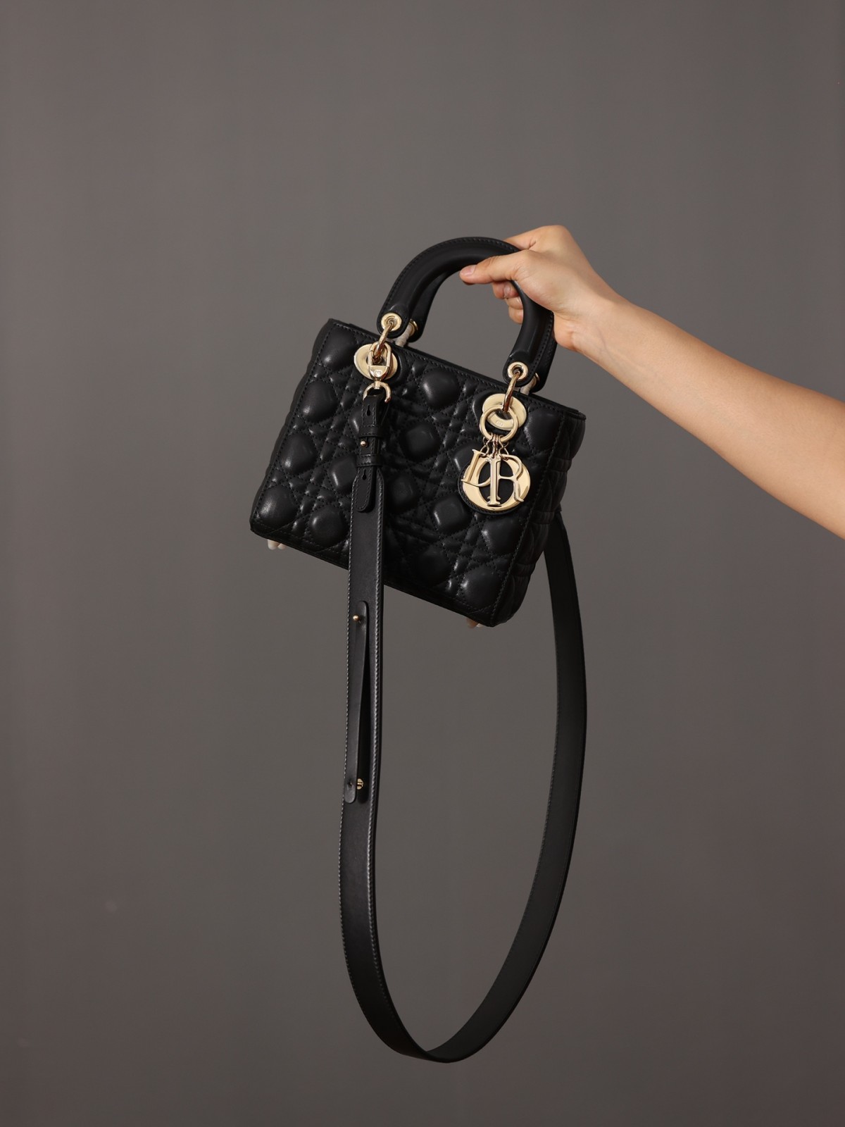 Shebag Super replica Lady Dior Small size in black bag review (2025 July Updated)-Yakanakisa Hunhu Fake Louis Vuitton Bag Online Store, Replica dhizaini bag ru