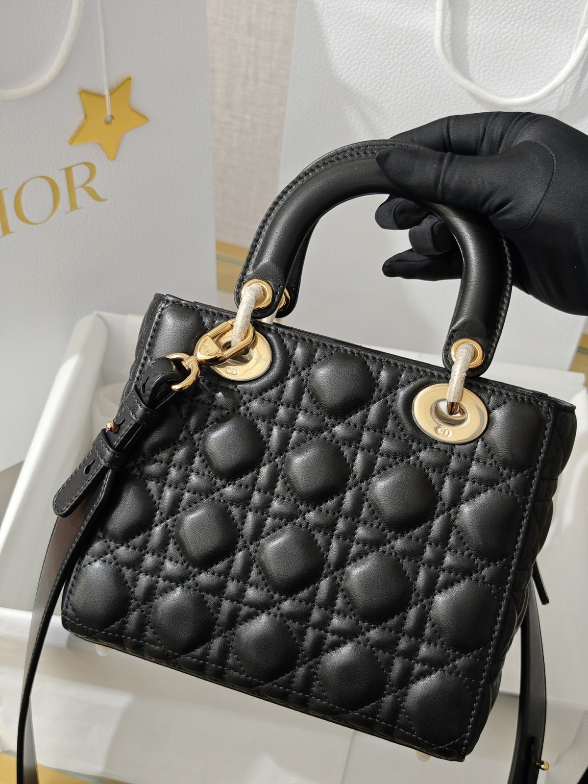 Shebag Super replica Lady Dior Small size in black bag review (2025 July Updated)-Yakanakisa Hunhu Fake Louis Vuitton Bag Online Store, Replica dhizaini bag ru