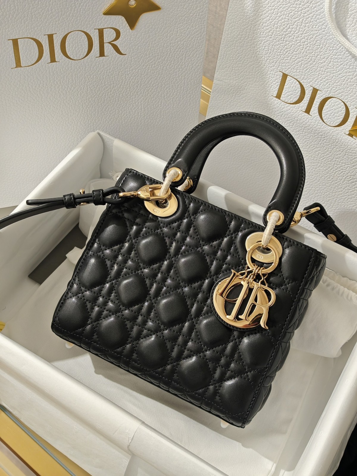 Shebag Super replica Lady Dior Small size in black bag review (2025 July Updated)-Yakanakisa Hunhu Fake Louis Vuitton Bag Online Store, Replica dhizaini bag ru