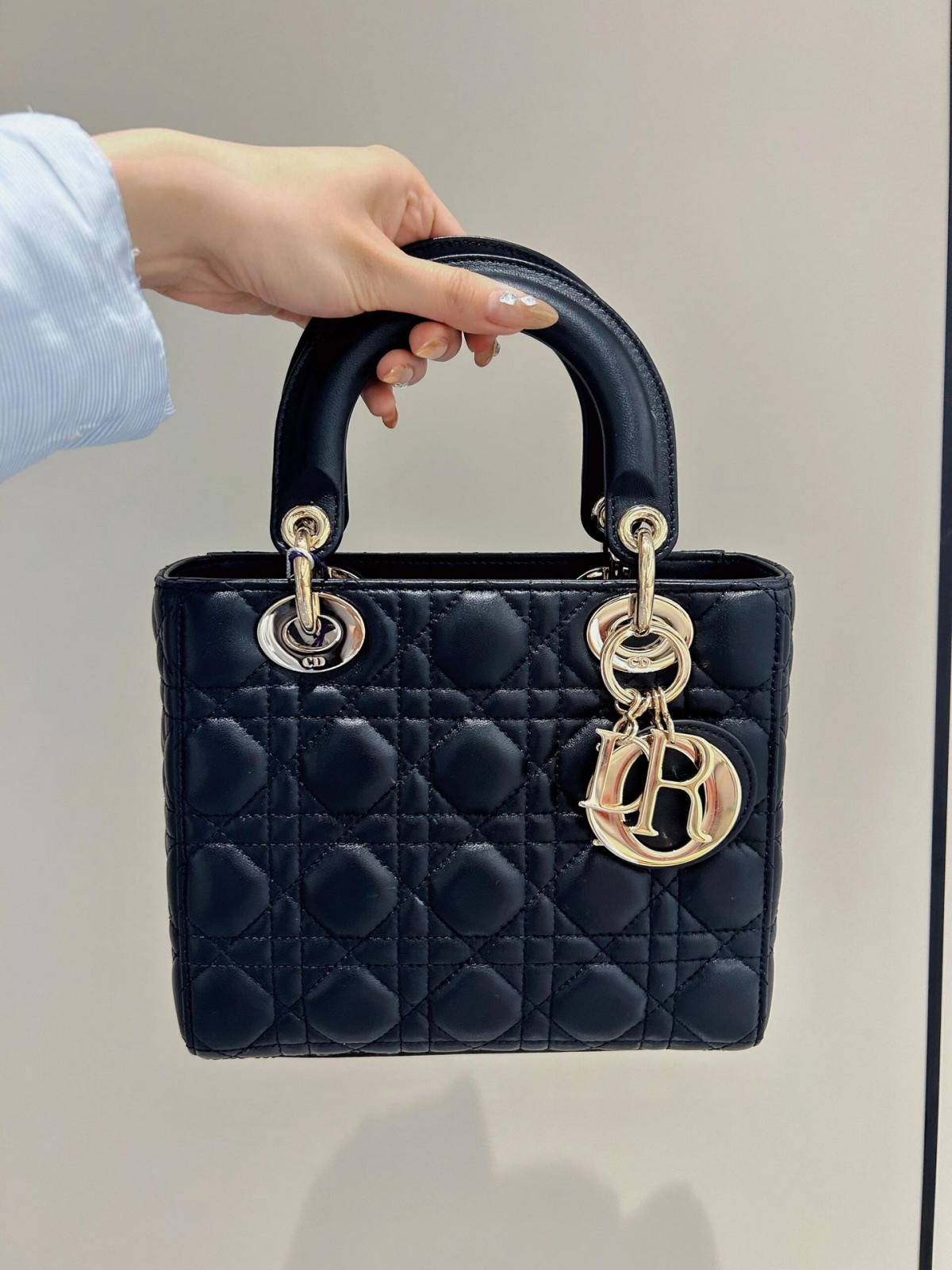 Shebag Super replica Lady Dior Small size in black bag review (2025 July Updated)-Yakanakisa Hunhu Fake Louis Vuitton Bag Online Store, Replica dhizaini bag ru