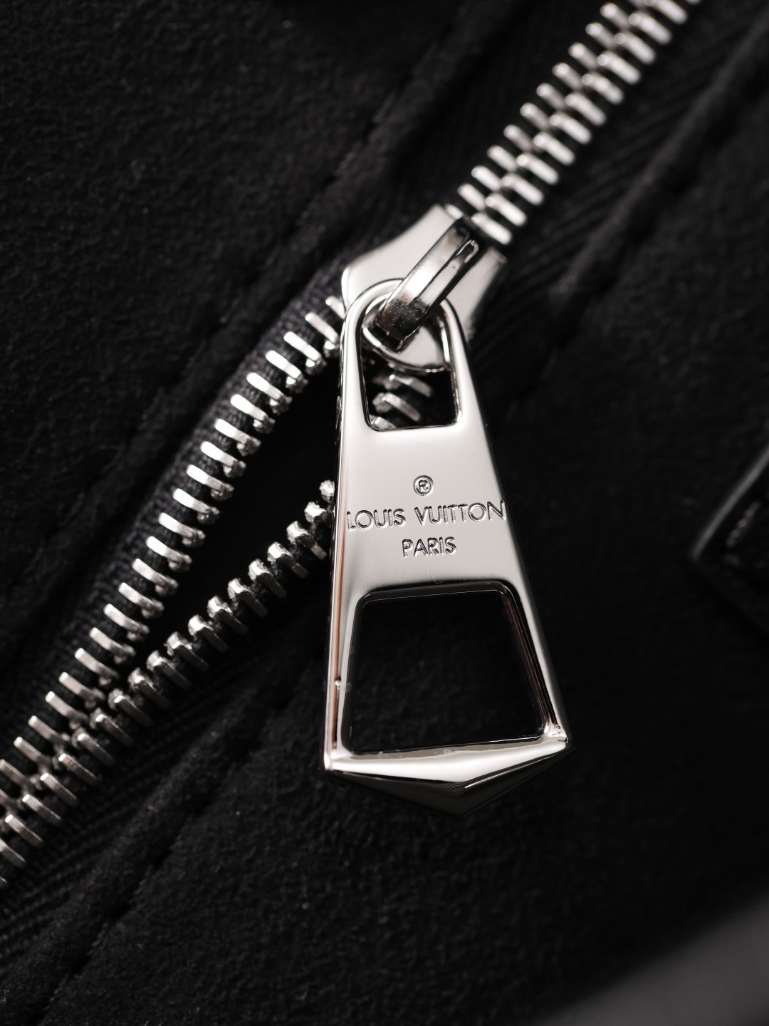 Shebag Super replica Louis Vuitton carryall dark bb lambskin bag review(July 2025 updated)-Yakanakisa Hunhu Fake Louis Vuitton Bag Online Store, Replica dhizaini bag ru