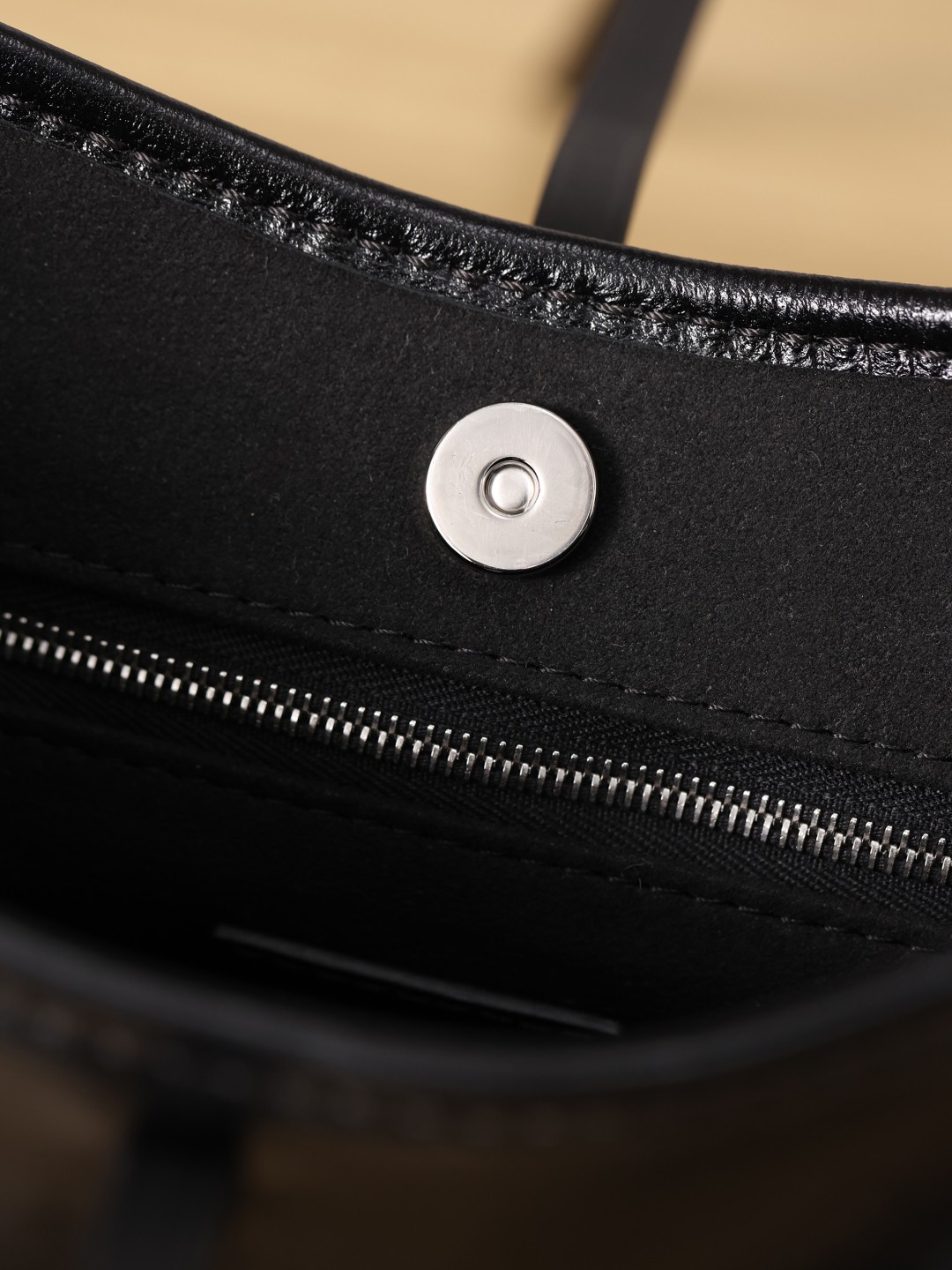 Shebag Super replica Louis Vuitton carryall dark bb lambskin bag review(July 2025 updated)-Yakanakisa Hunhu Fake Louis Vuitton Bag Online Store, Replica dhizaini bag ru