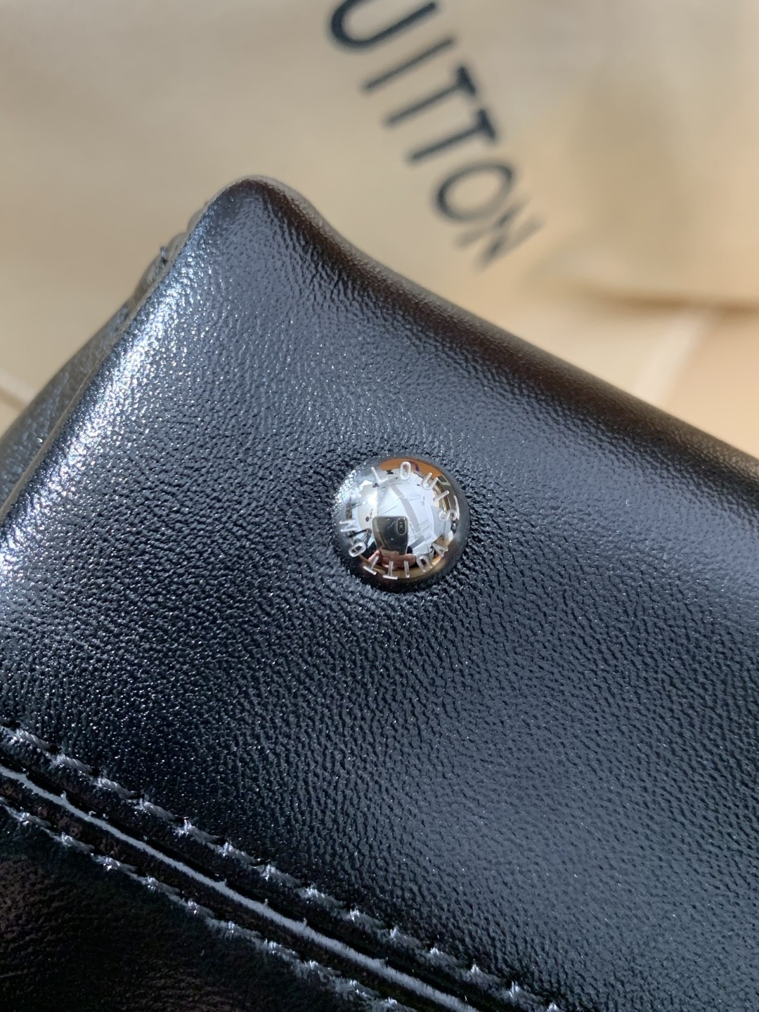 Shebag Super replica Louis Vuitton carryall dark bb lambskin bag review(July 2025 updated)-Yakanakisa Hunhu Fake Louis Vuitton Bag Online Store, Replica dhizaini bag ru