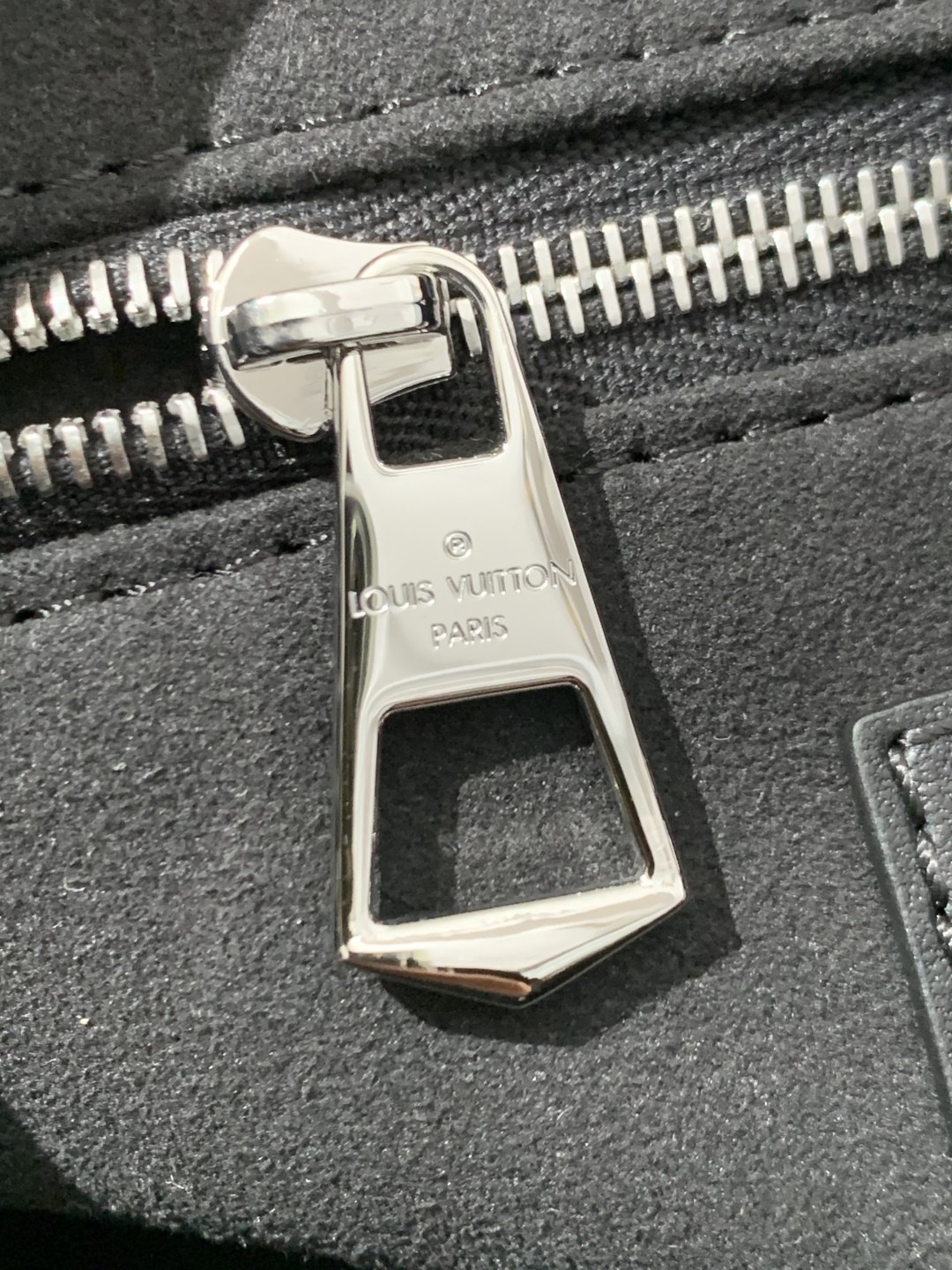 Shebag Super replica Louis Vuitton carryall dark bb lambskin bag review(July 2025 updated)-Yakanakisa Hunhu Fake Louis Vuitton Bag Online Store, Replica dhizaini bag ru