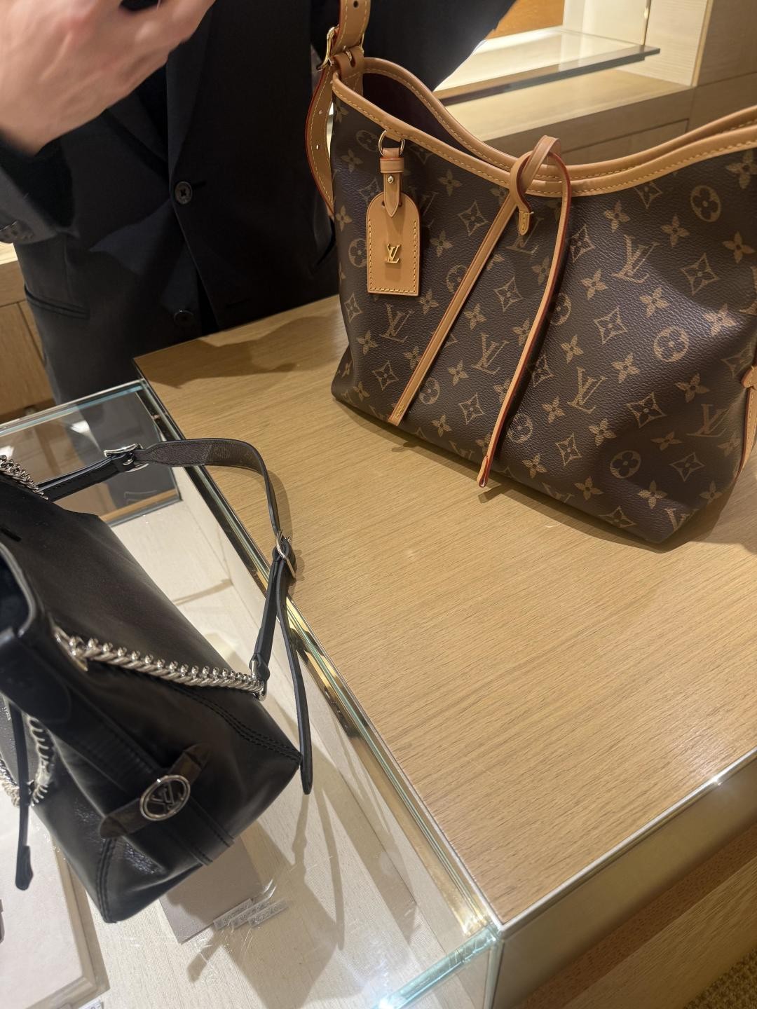 Shebag Super replica Louis Vuitton carryall dark bb lambskin bag review(July 2025 updated)-Yakanakisa Hunhu Fake Louis Vuitton Bag Online Store, Replica dhizaini bag ru