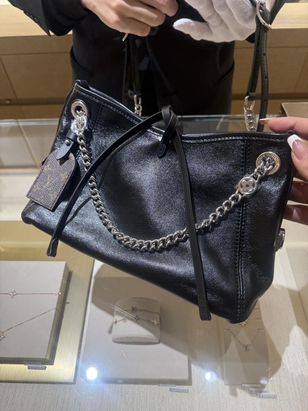 Shebag Super replica Louis Vuitton carryall dark bb lambskin bag review(July 2025 updated)-Yakanakisa Hunhu Fake Louis Vuitton Bag Online Store, Replica dhizaini bag ru