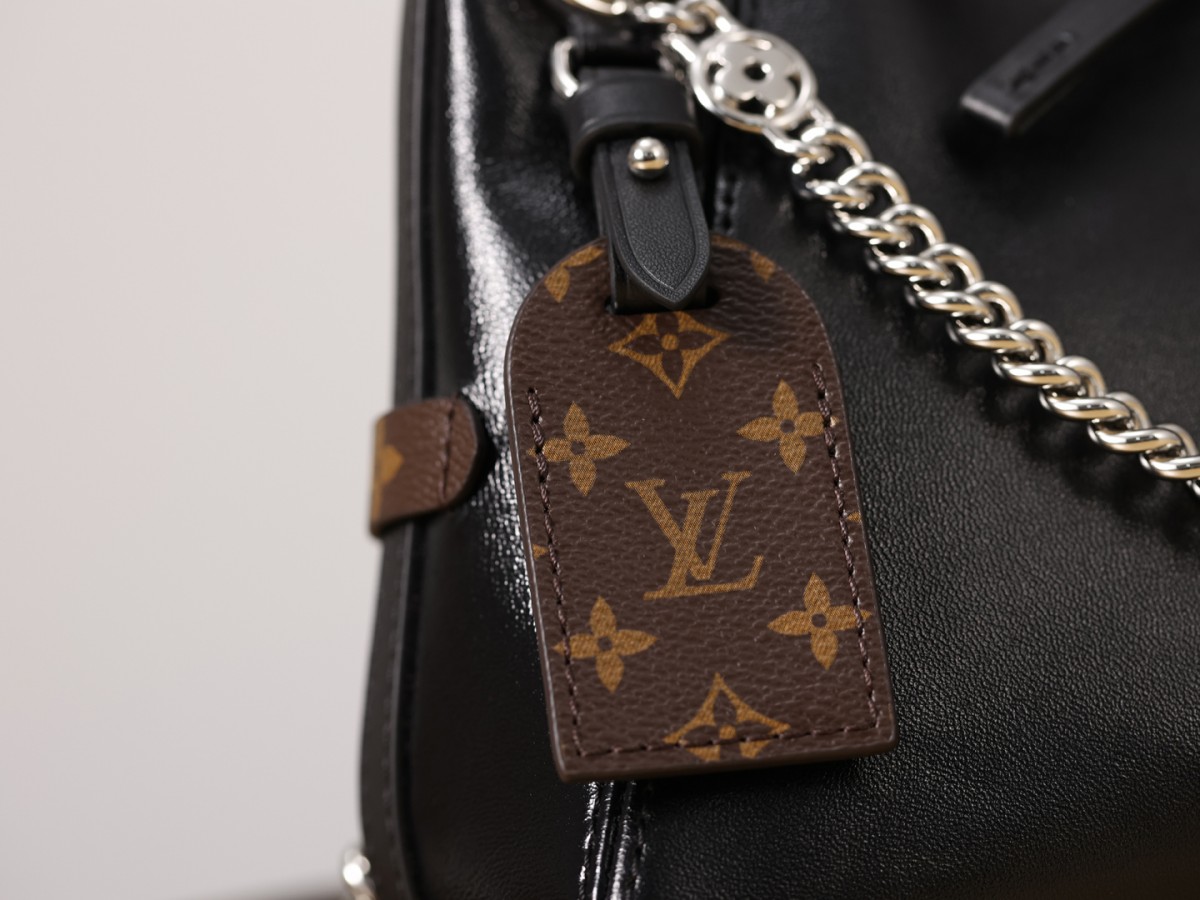 Shebag Super replica Louis Vuitton carryall dark bb lambskin bag review(July 2025 updated)-Yakanakisa Hunhu Fake Louis Vuitton Bag Online Store, Replica dhizaini bag ru