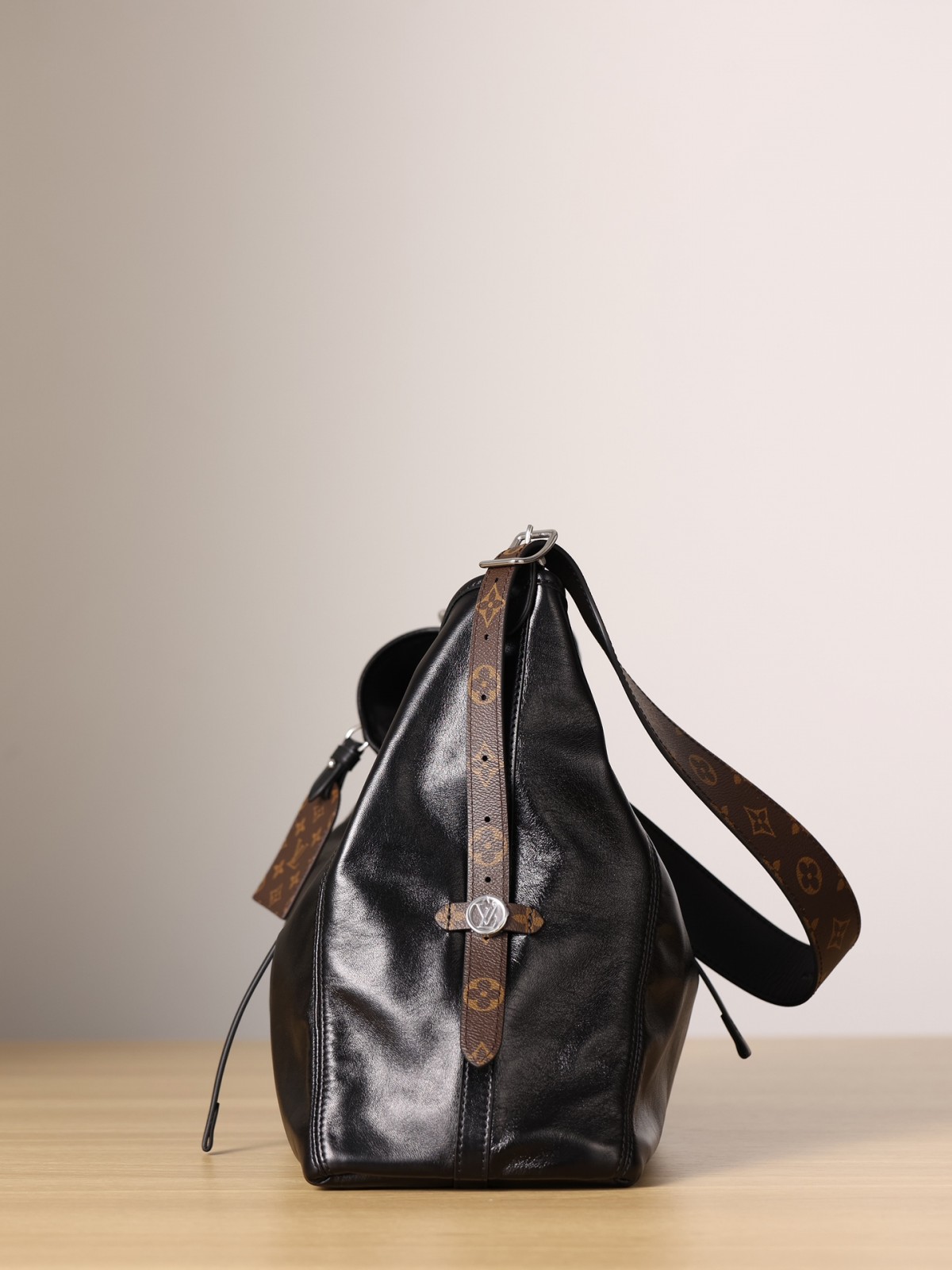 Shebag Super replica Louis Vuitton Carryall dark full leather lambskin bag review(July 2025 Updated)-Best Quality Fake Louis Vuitton Bag Online Store, Replica designer bag ru