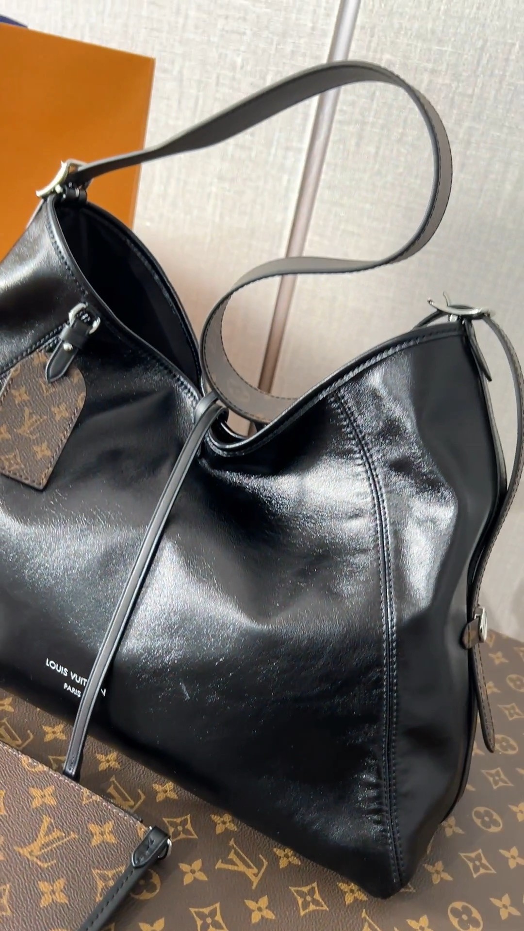 Shebag Super replica Louis Vuitton Carryall dark full leather lambskin bag review(July 2025 Updated)-Best Quality Fake Louis Vuitton Bag Online Store, Replica designer bag ru