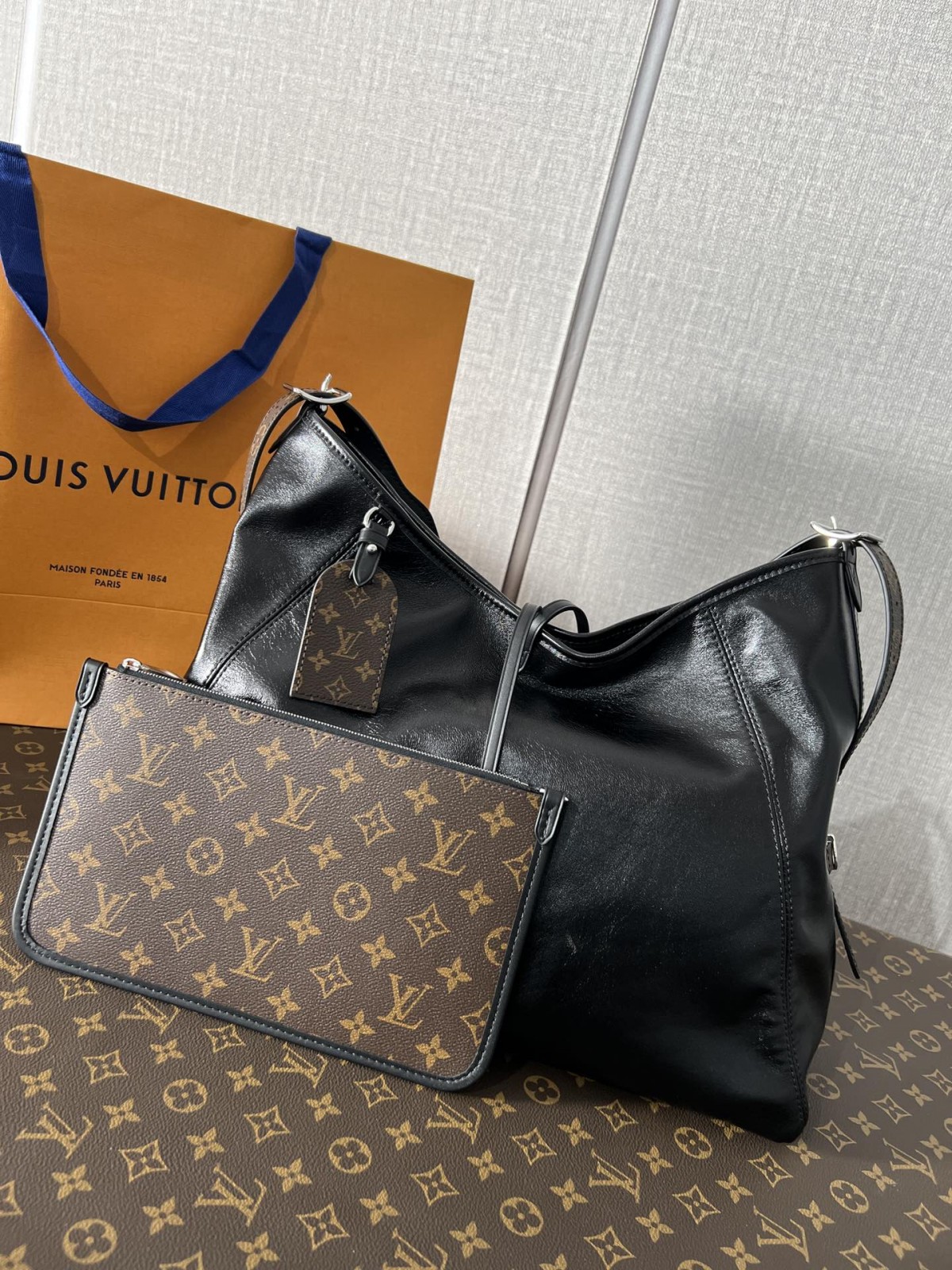 Shebag Super replica Louis Vuitton Carryall dark full leather lambskin bag review(July 2025 Updated)-Best Quality Fake Louis Vuitton Bag Online Store, Replica designer bag ru