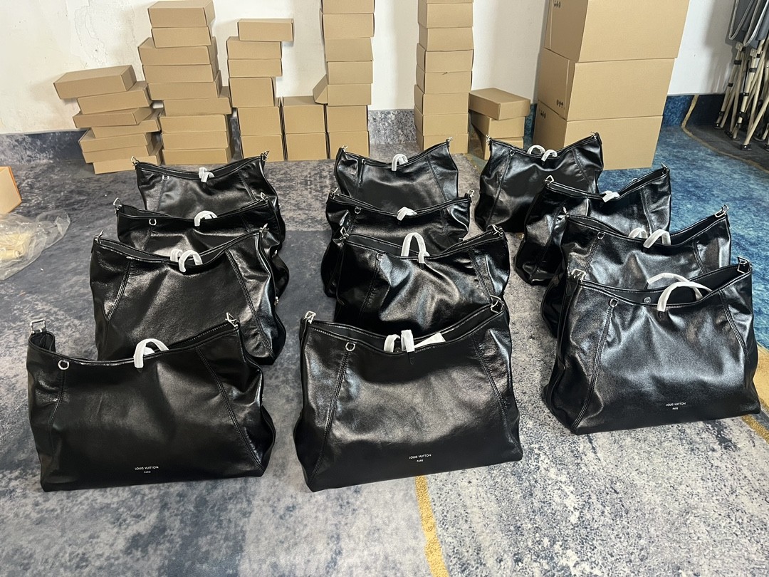 Shebag Super replica Louis Vuitton Carryall dark full leather lambskin bag review(July 2025 Updated)-Best Quality Fake Louis Vuitton Bag Online Store, Replica designer bag ru