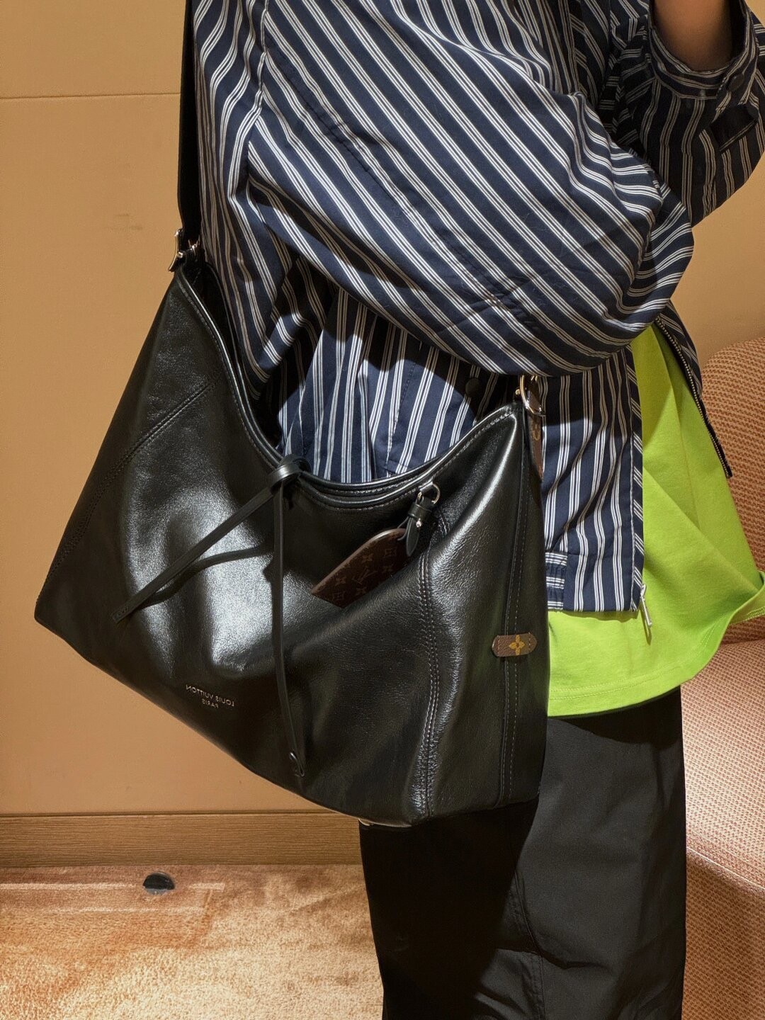 Shebag Super replica Louis Vuitton Carryall dark full leather lambskin bag review(July 2025 Updated)-Best Quality Fake Louis Vuitton Bag Online Store, Replica designer bag ru
