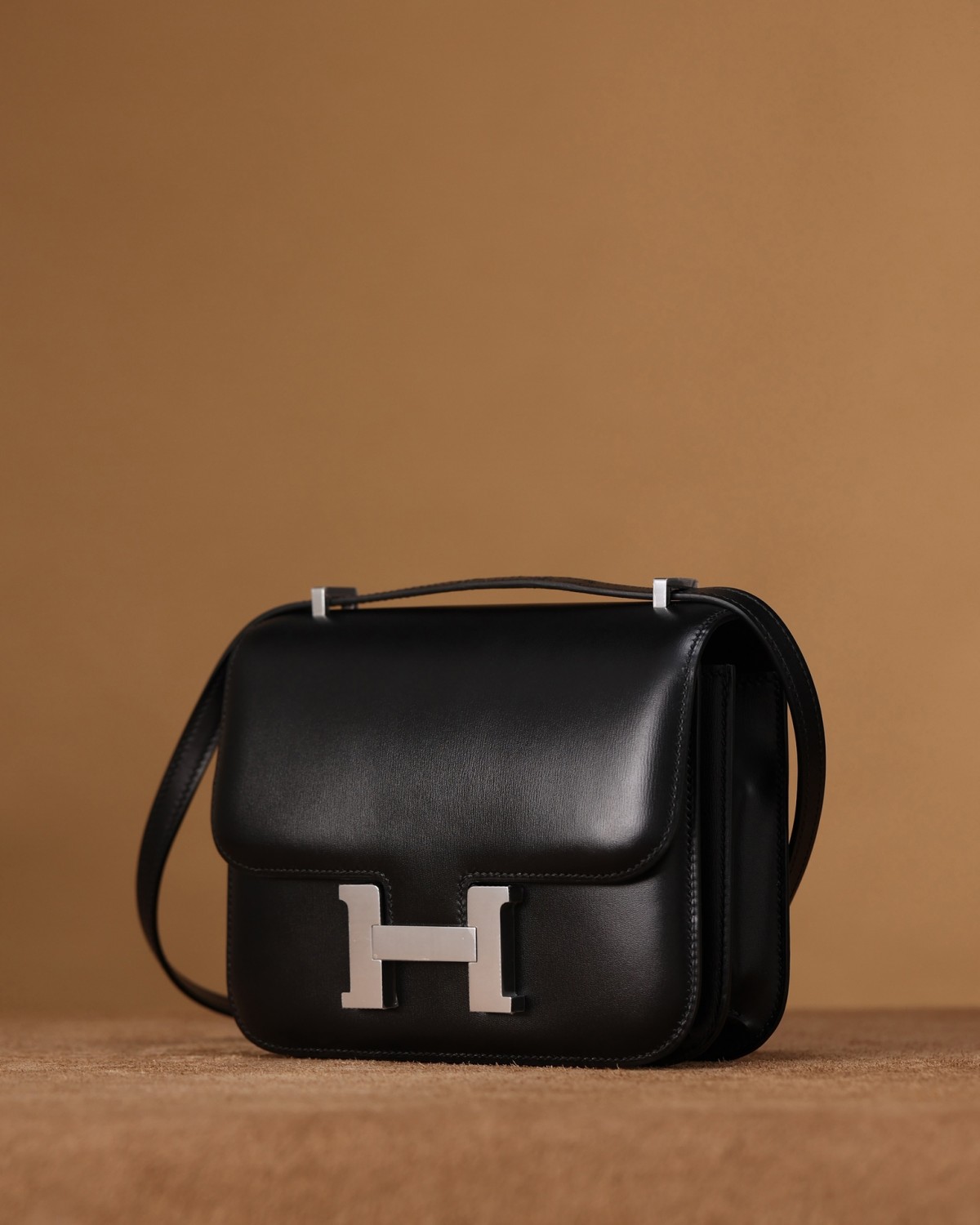 Shebag Super replica Hermes Constance 19 box leather bag review(August 2025 updated)-Best Quality Fake Louis Vuitton Bag Online Store, Replica designer bag ru