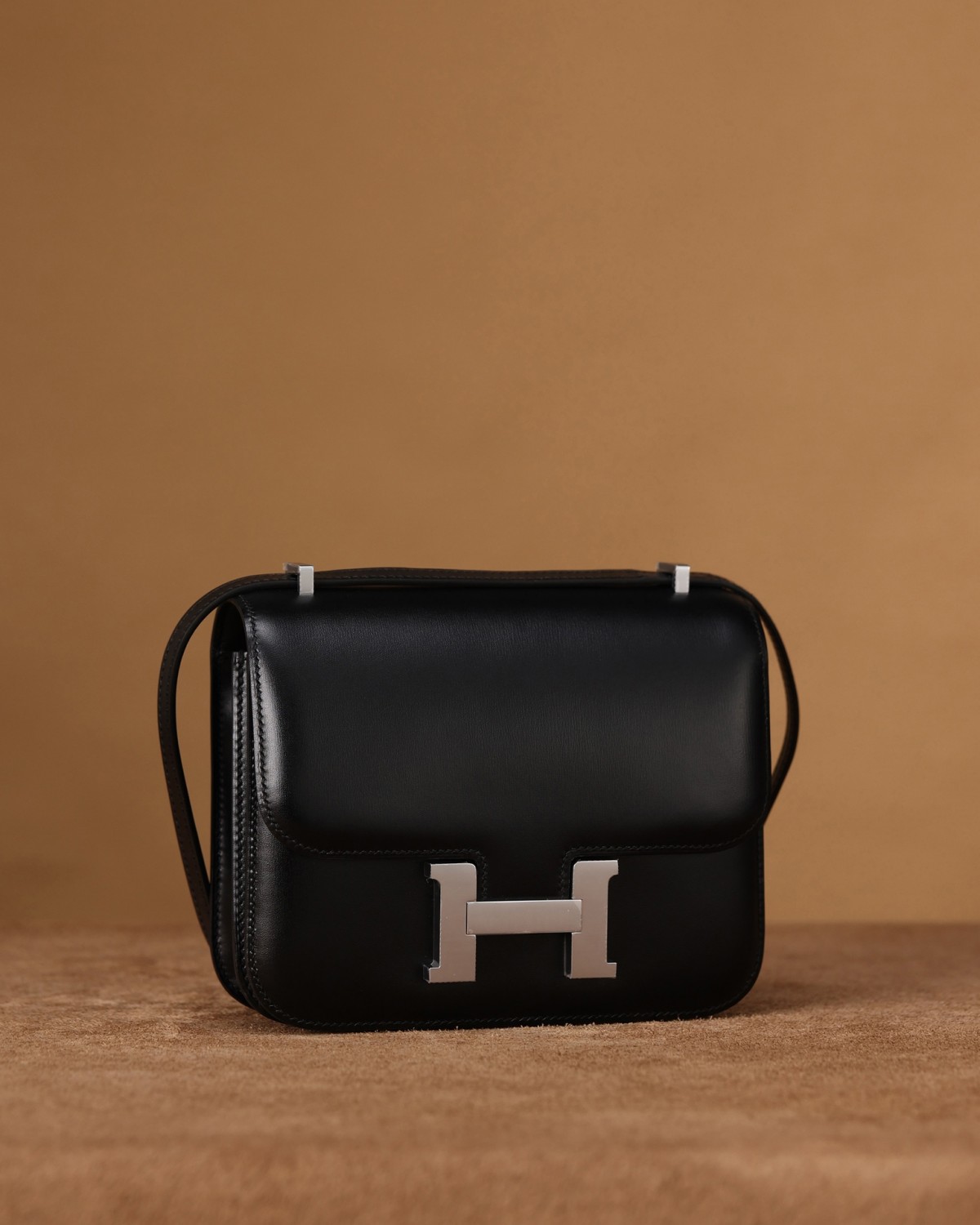 Shebag Super replica Hermes Constance 19 box leather bag review(August 2025 updated)-Best Quality Fake Louis Vuitton Bag Online Store, Replica designer bag ru