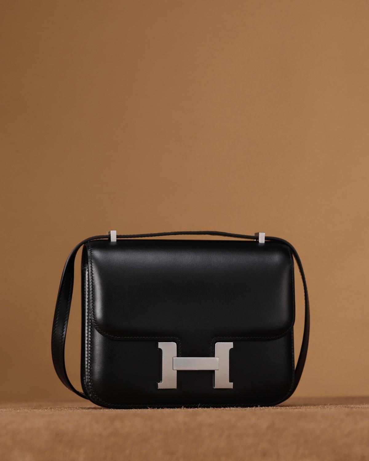 Shebag Super replica Hermes Constance 19 box leather bag review(August 2025 updated)-Best Quality Fake Louis Vuitton Bag Online Store, Replica designer bag ru