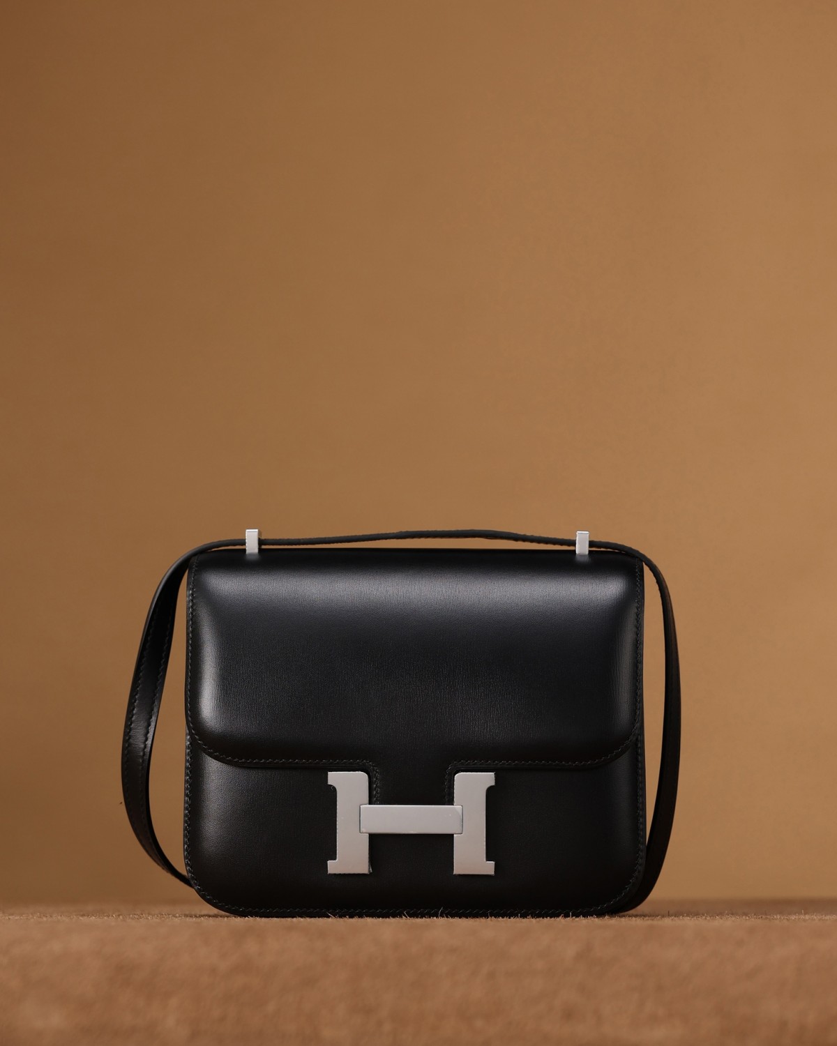 Shebag Super replica Hermes Constance 19 box leather bag review(August 2025 updated)-Best Quality Fake Louis Vuitton Bag Online Store, Replica designer bag ru