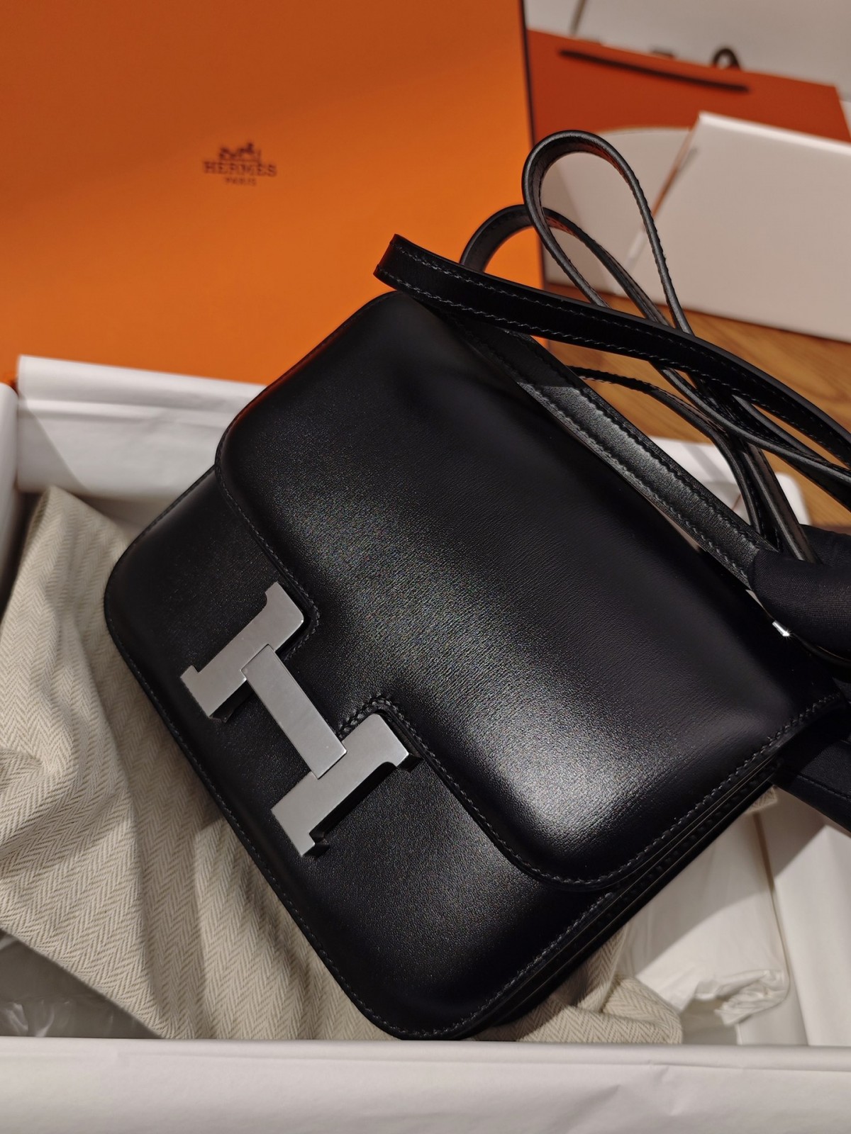 Shebag Super replica Hermes Constance 19 box leather bag review(August 2025 updated)-Best Quality Fake Louis Vuitton Bag Online Store, Replica designer bag ru