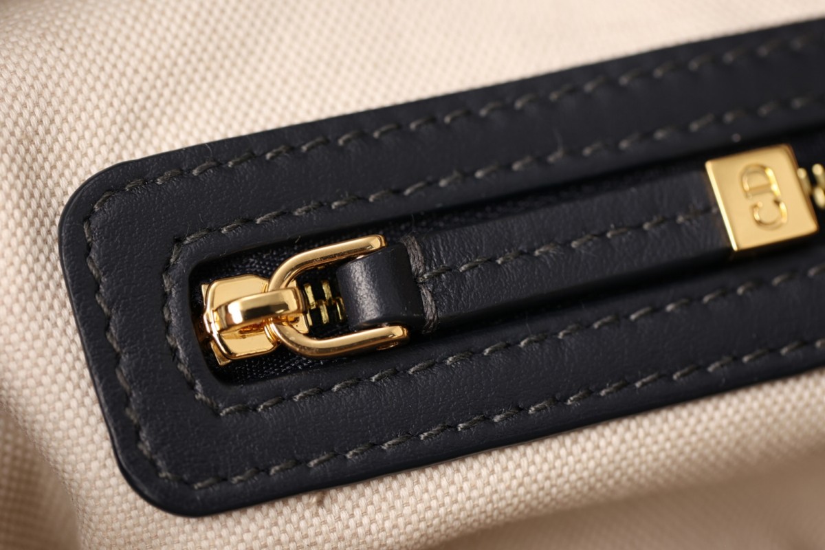 Shebag Super replica Dior D Journey bag review (August 2025 updated)-Best Quality Fake Louis Vuitton Bag Online Store, Replica designer bag ru