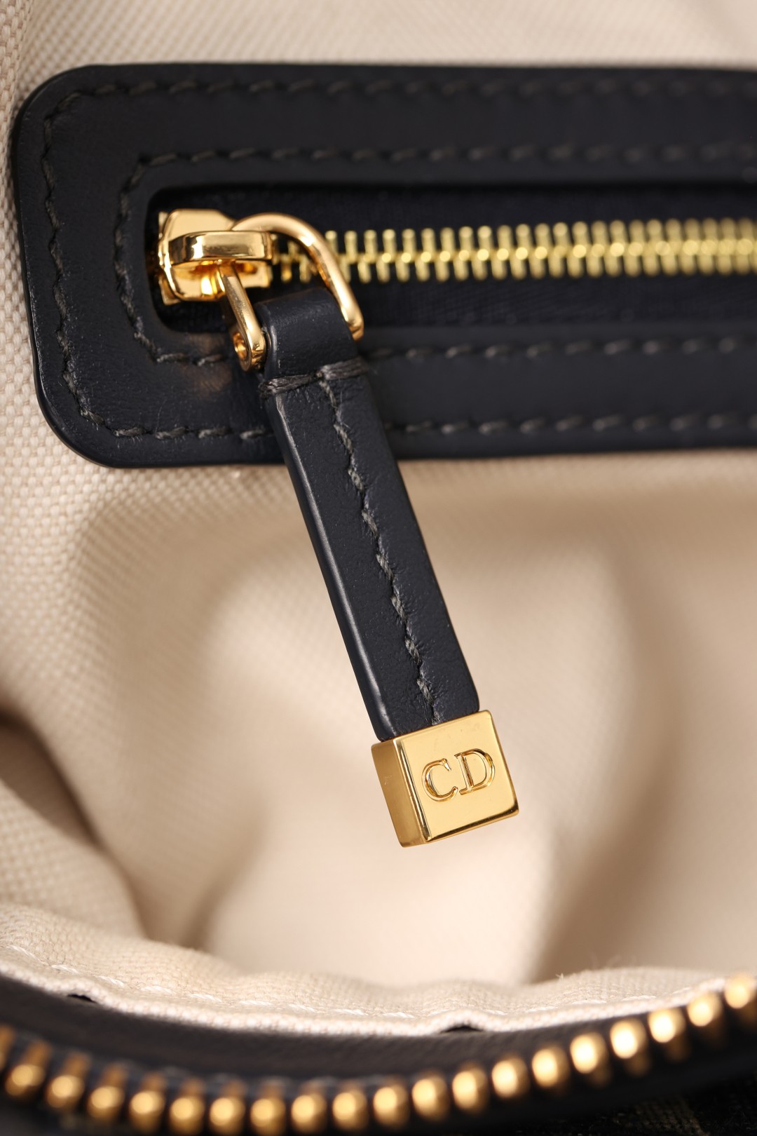 Shebag Super replica Dior D Journey bag review (August 2025 updated)-Best Quality Fake Louis Vuitton Bag Online Store, Replica designer bag ru