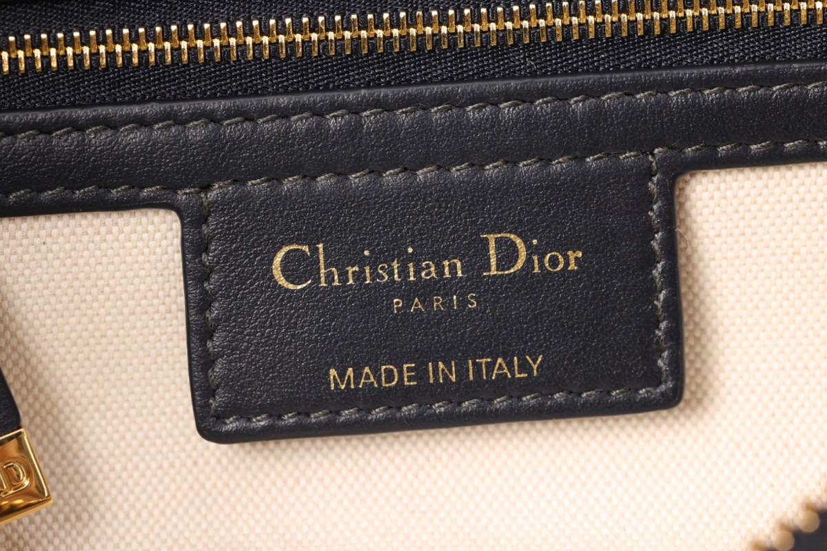 Shebag Super replica Dior D Journey bag review (August 2025 updated)-Best Quality Fake Louis Vuitton Bag Online Store, Replica designer bag ru