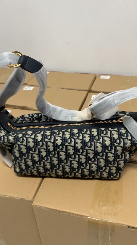 Shebag Super replica Dior D Journey bag review (August 2025 updated)-Best Quality Fake Louis Vuitton Bag Online Store, Replica designer bag ru
