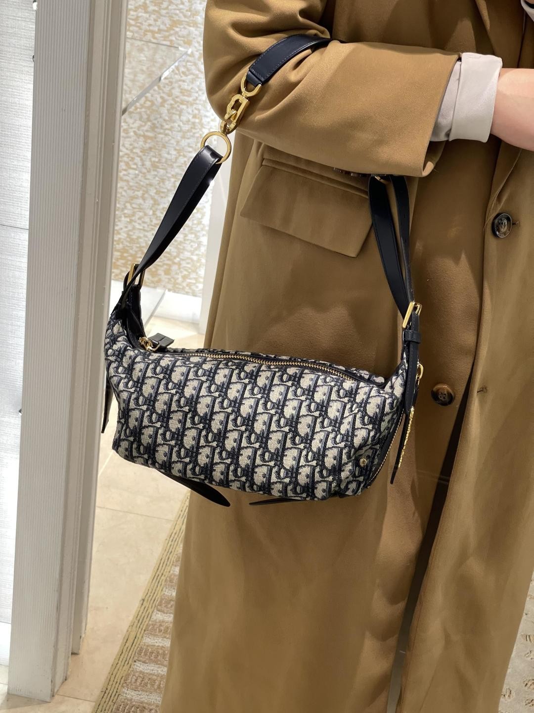 Shebag Super replica Dior D Journey bag review (August 2025 updated)-Best Quality Fake Louis Vuitton Bag Online Store, Replica designer bag ru