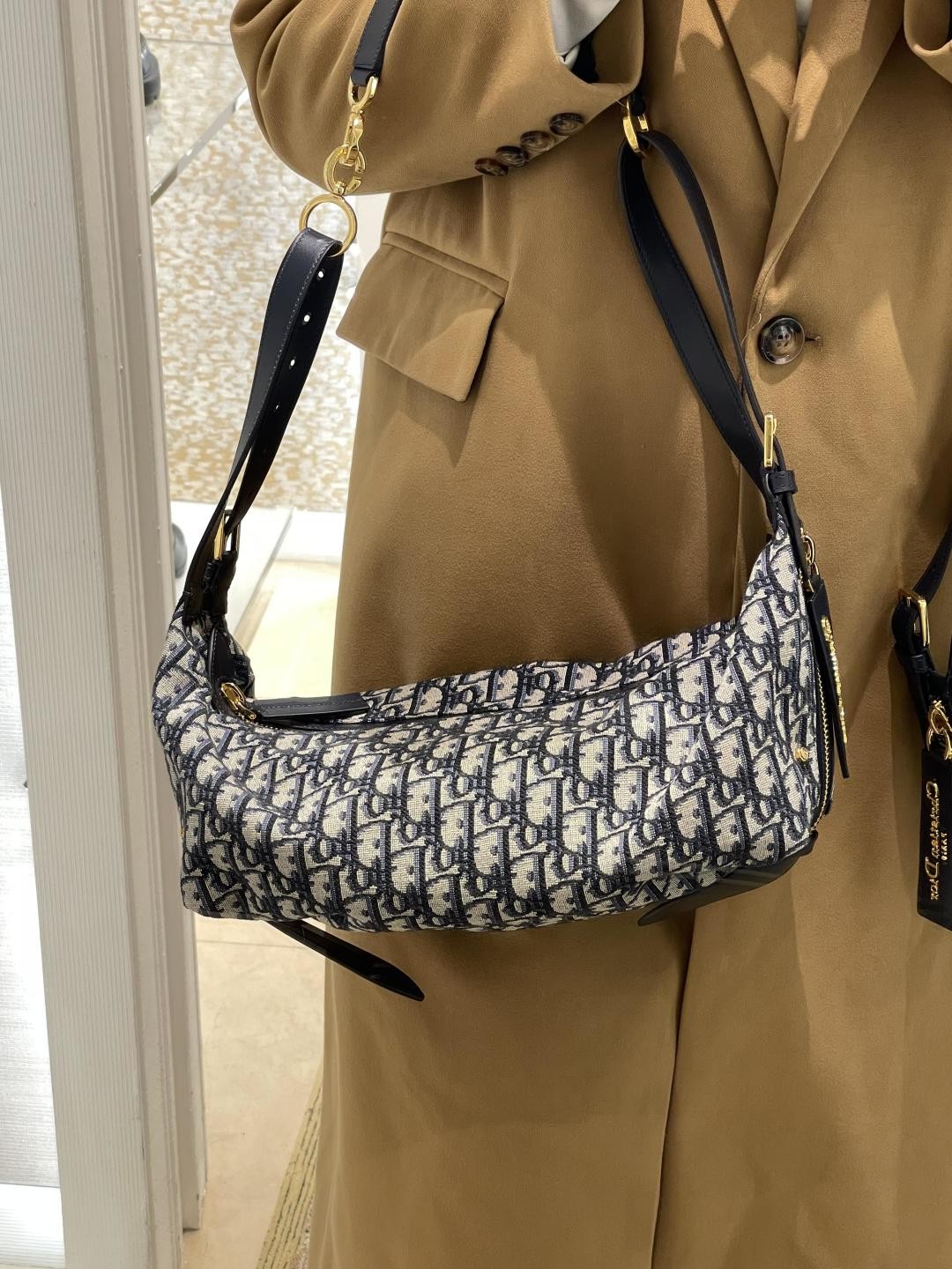 Shebag Super replica Dior D Journey bag review (August 2025 updated)-Best Quality Fake Louis Vuitton Bag Online Store, Replica designer bag ru