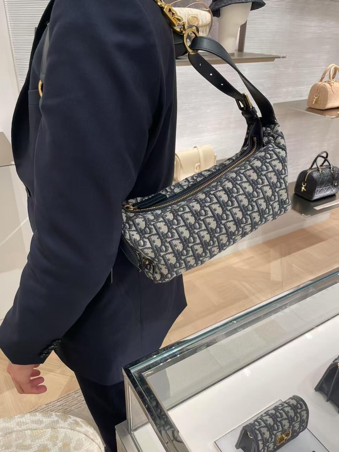 Shebag Super replica Dior D Journey bag review (August 2025 updated)-Best Quality Fake Louis Vuitton Bag Online Store, Replica designer bag ru