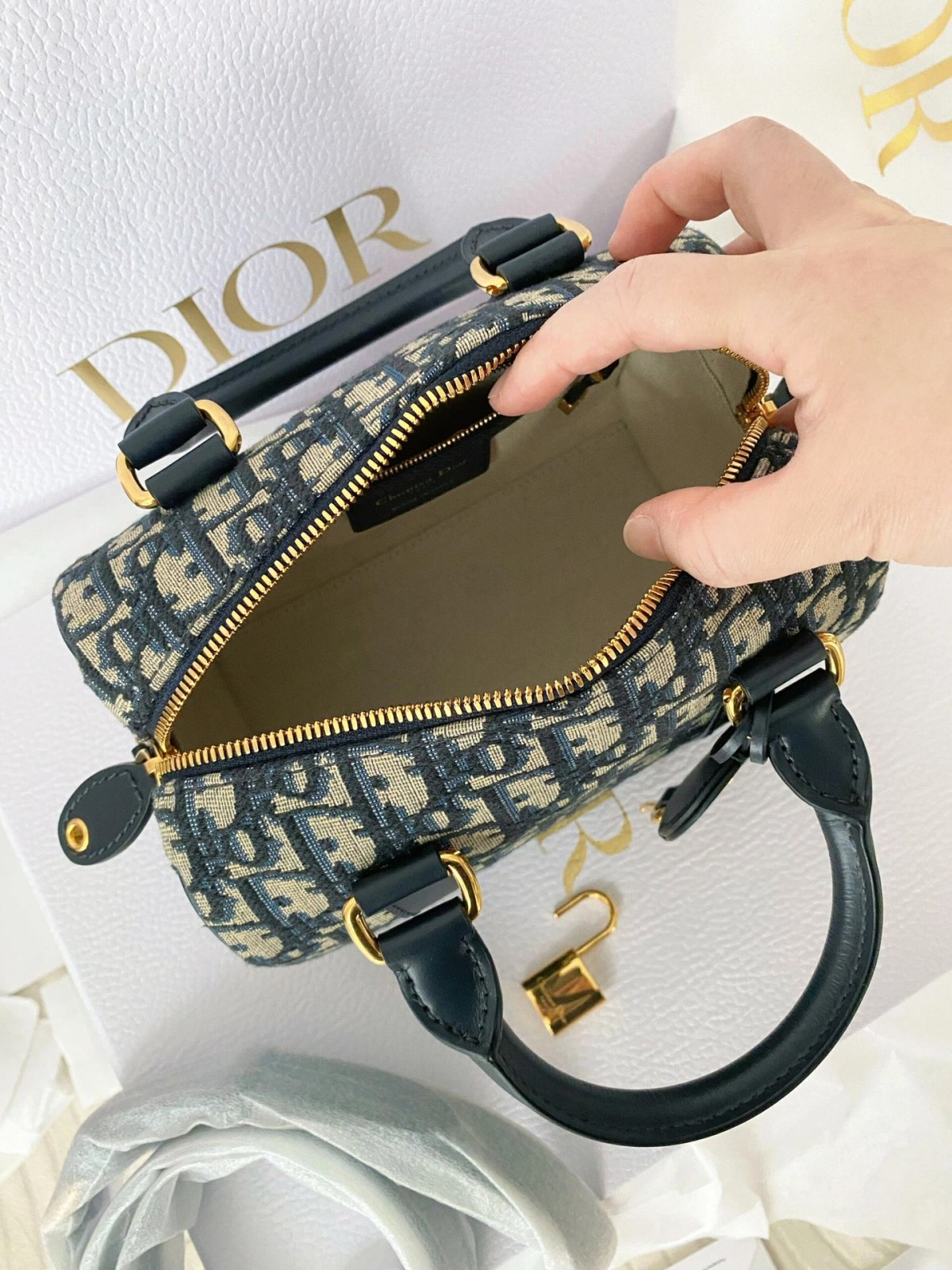 Shebag Super replica Dior groove 20 bag review(August 2025 updated)-Best Quality Fake Louis Vuitton Bag Online Store, Replica designer bag ru