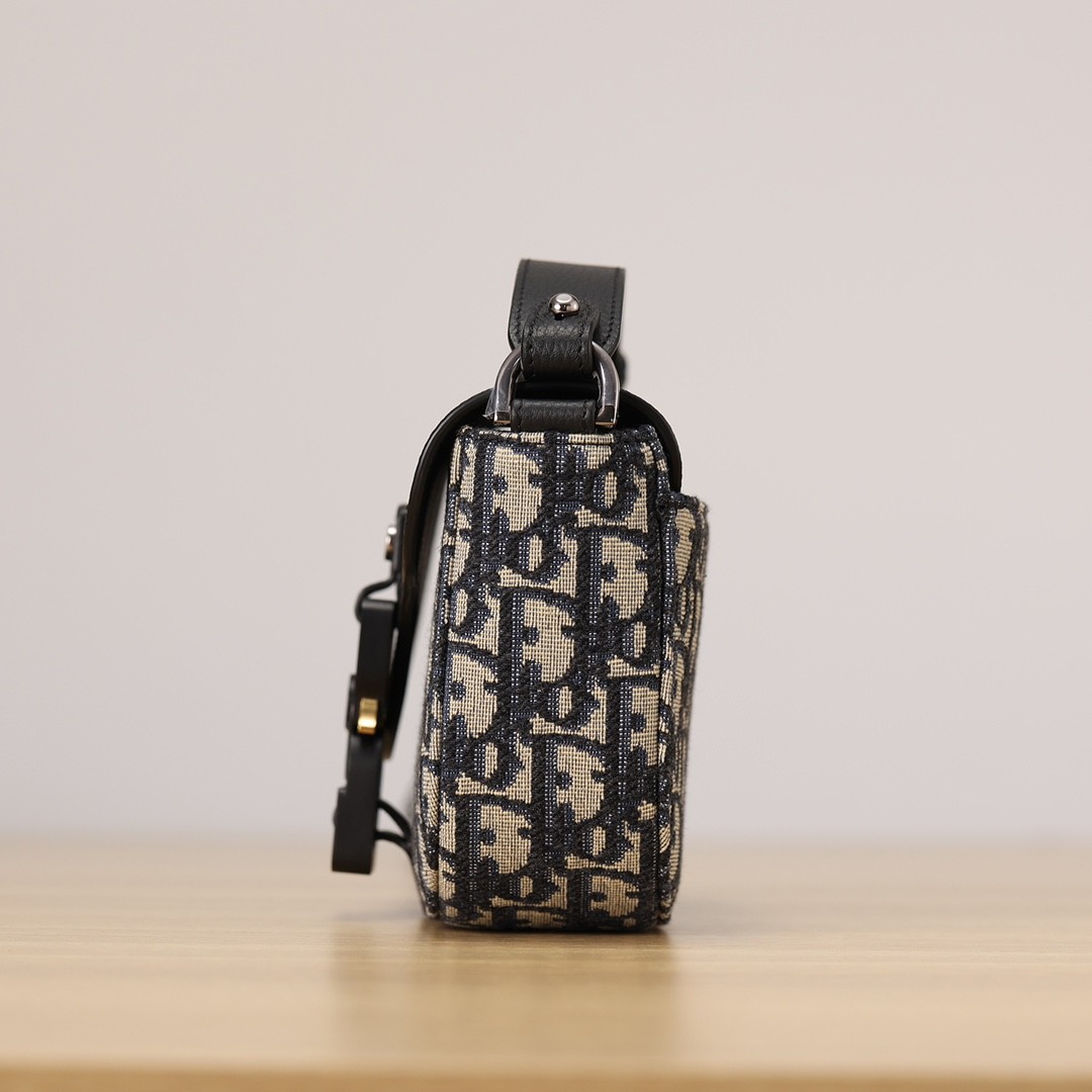 Shebag Super replica Dior New Saddle bag review(August 2025 updated)-Umgangatho ogqwesileyo woMgangatho weFake weLouis Vuitton kwiVenkile ye-Intanethi, ibhegi yomyili weReplica ru