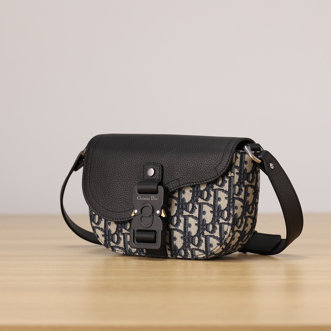 Shebag Super replica Dior New Saddle bag review(August 2025 updated)-Umgangatho ogqwesileyo woMgangatho weFake weLouis Vuitton kwiVenkile ye-Intanethi, ibhegi yomyili weReplica ru