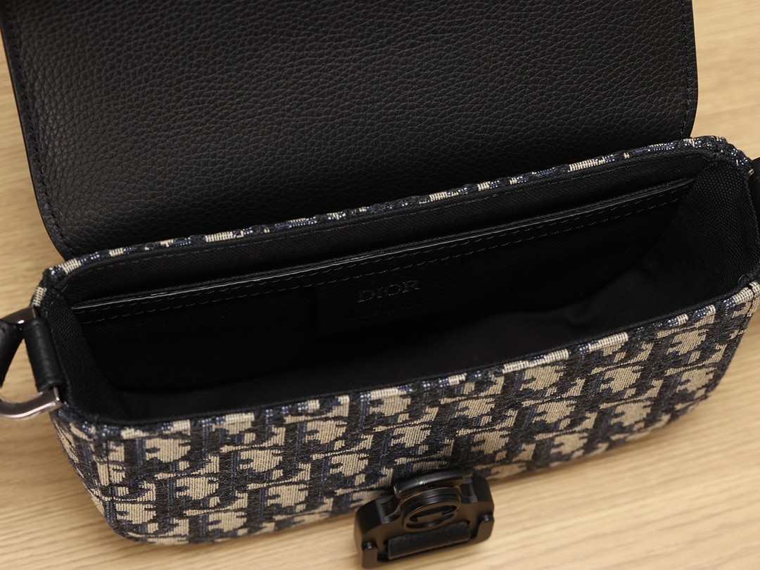 Shebag Super replica Dior New Saddle bag review(August 2025 updated)-Umgangatho ogqwesileyo woMgangatho weFake weLouis Vuitton kwiVenkile ye-Intanethi, ibhegi yomyili weReplica ru