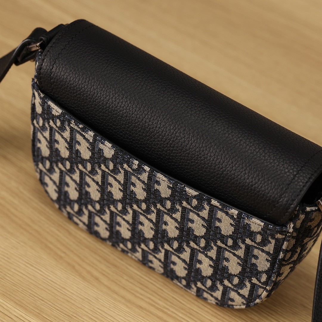Shebag Super replica Dior New Saddle bag review(August 2025 updated)-Umgangatho ogqwesileyo woMgangatho weFake weLouis Vuitton kwiVenkile ye-Intanethi, ibhegi yomyili weReplica ru