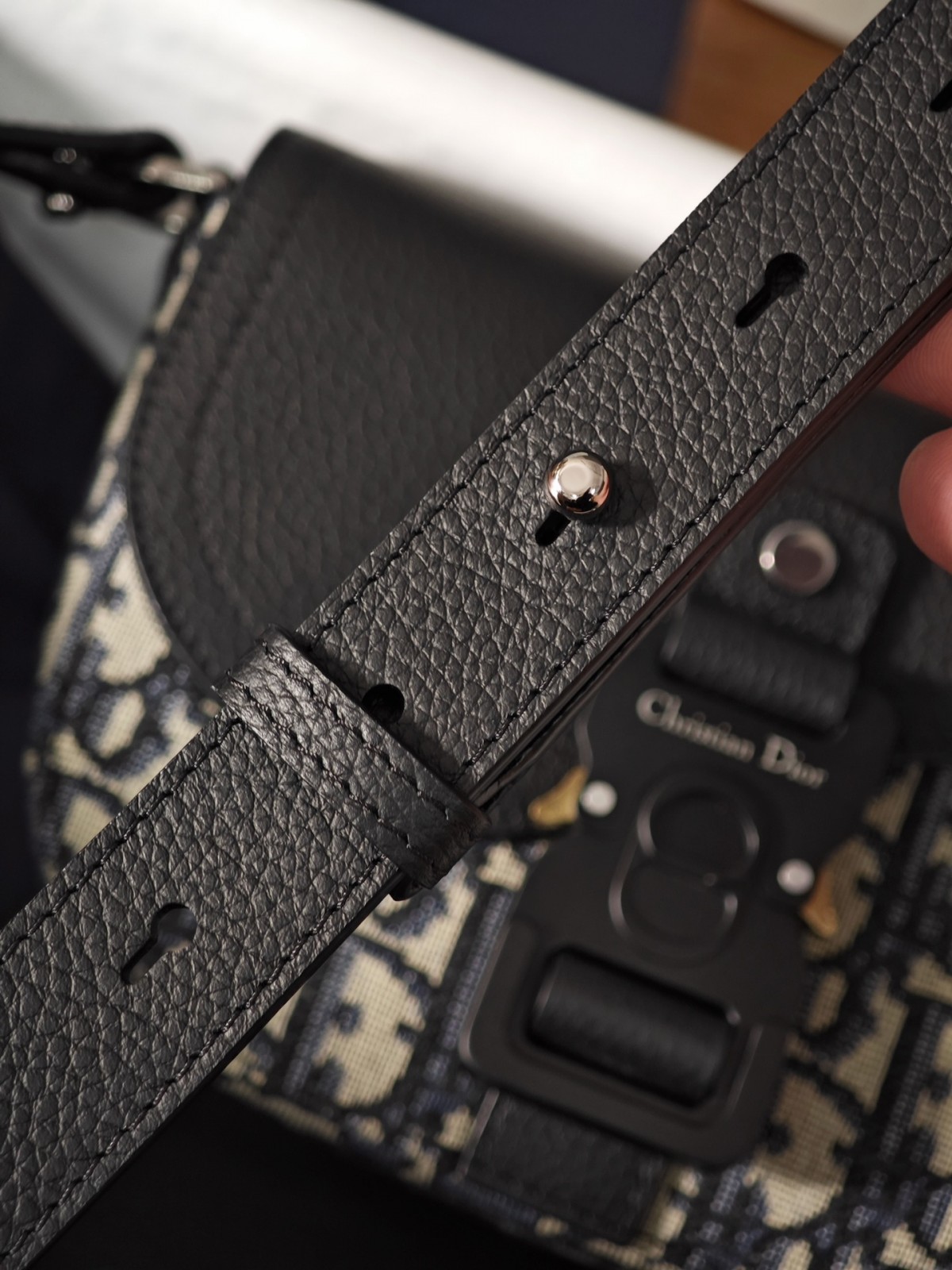 Shebag Super replica Dior New Saddle bag review(August 2025 updated)-Umgangatho ogqwesileyo woMgangatho weFake weLouis Vuitton kwiVenkile ye-Intanethi, ibhegi yomyili weReplica ru