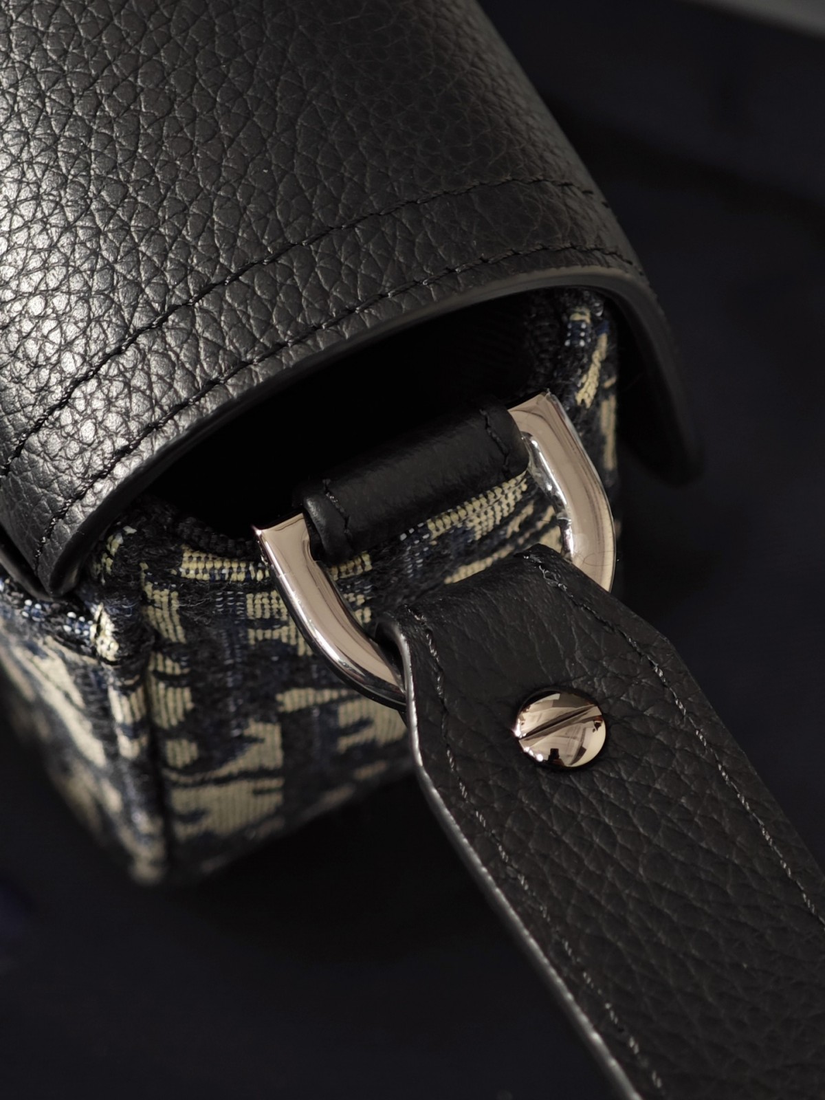 Shebag Super replica Dior New Saddle bag review(August 2025 updated)-Umgangatho ogqwesileyo woMgangatho weFake weLouis Vuitton kwiVenkile ye-Intanethi, ibhegi yomyili weReplica ru