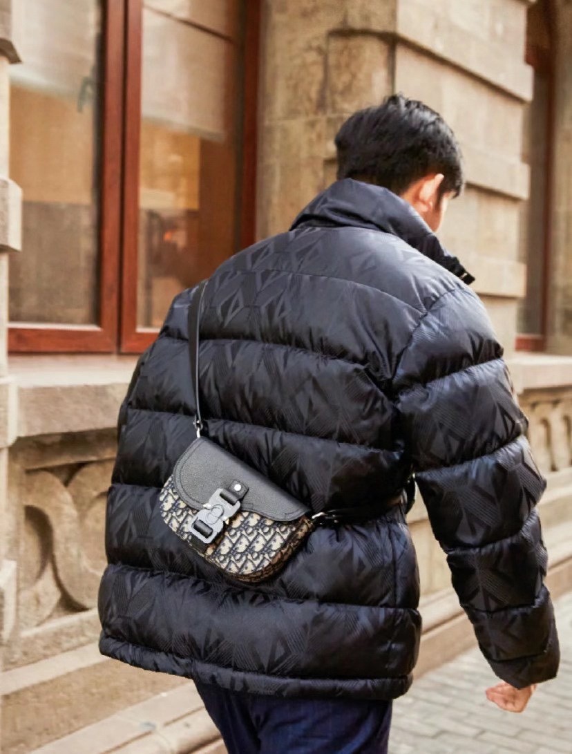 Shebag Super replica Dior New Saddle bag review(August 2025 updated)-Umgangatho ogqwesileyo woMgangatho weFake weLouis Vuitton kwiVenkile ye-Intanethi, ibhegi yomyili weReplica ru