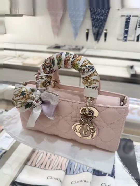 Shebag Super replica Dior mini tote bag review(August 2025 updated)-Umgangatho ogqwesileyo woMgangatho weFake weLouis Vuitton kwiVenkile ye-Intanethi, ibhegi yomyili weReplica ru