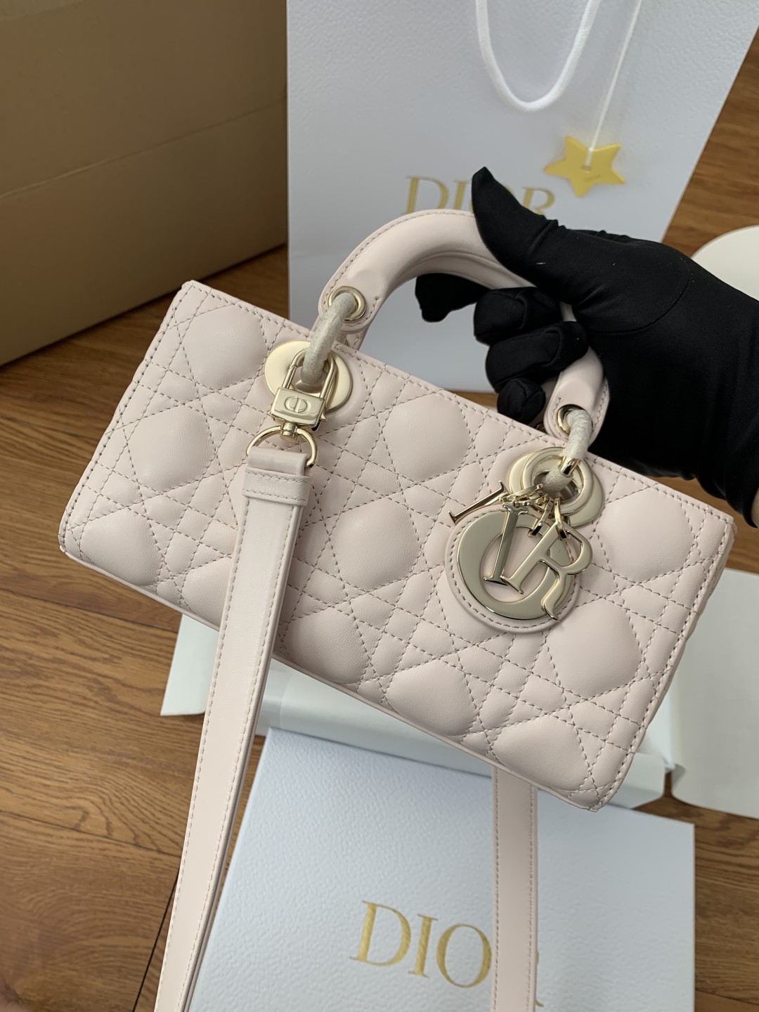 Shebag Super replica Dior mini tote bag review(August 2025 updated)-Umgangatho ogqwesileyo woMgangatho weFake weLouis Vuitton kwiVenkile ye-Intanethi, ibhegi yomyili weReplica ru
