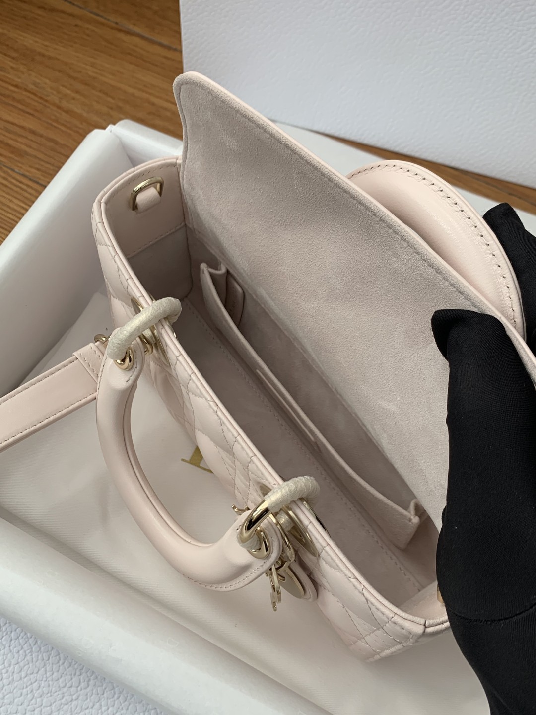 Shebag Super replica Dior mini tote bag review(August 2025 updated)-Umgangatho ogqwesileyo woMgangatho weFake weLouis Vuitton kwiVenkile ye-Intanethi, ibhegi yomyili weReplica ru