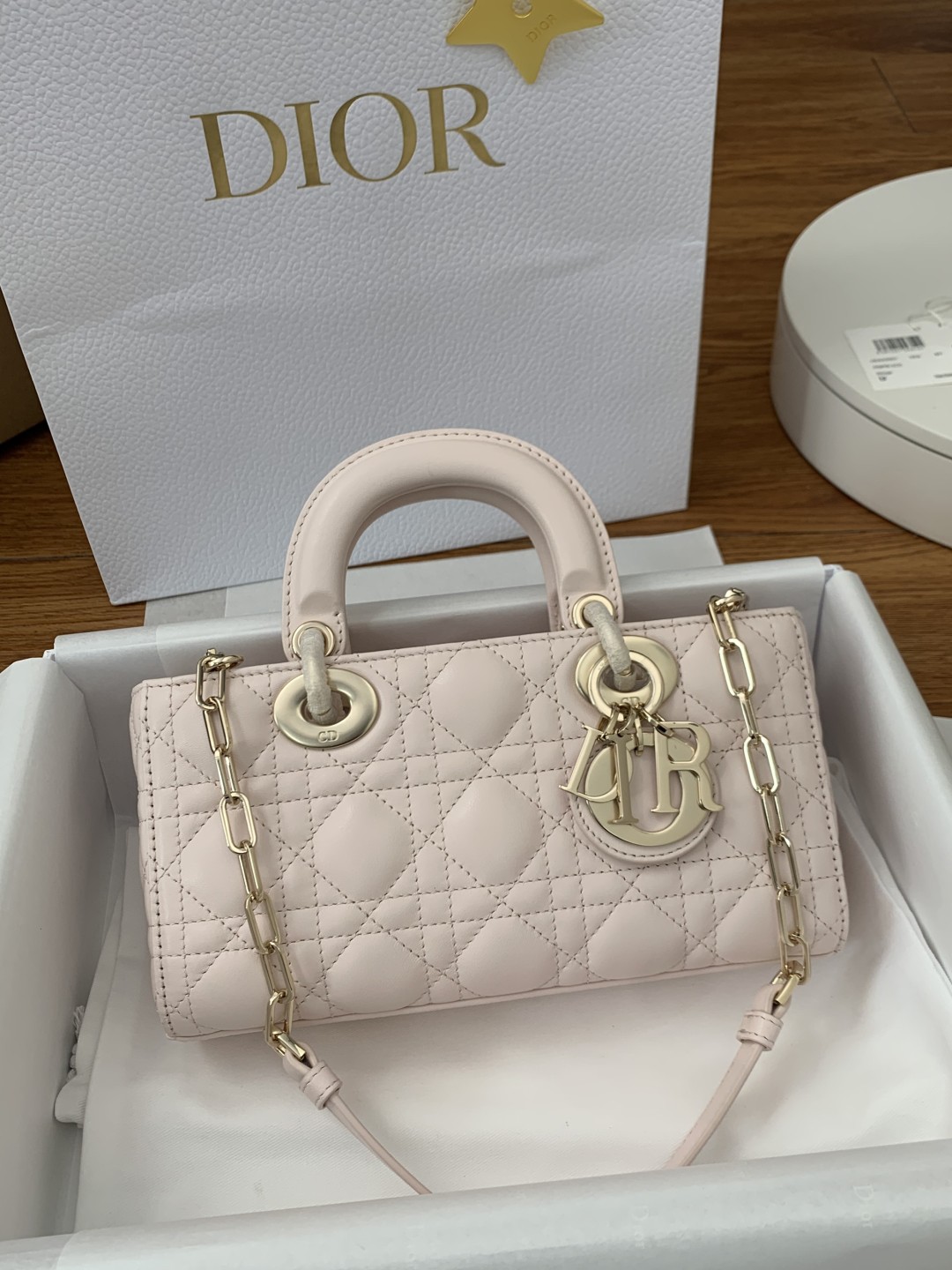 Shebag Super replica Dior mini tote bag review(August 2025 updated)-Umgangatho ogqwesileyo woMgangatho weFake weLouis Vuitton kwiVenkile ye-Intanethi, ibhegi yomyili weReplica ru