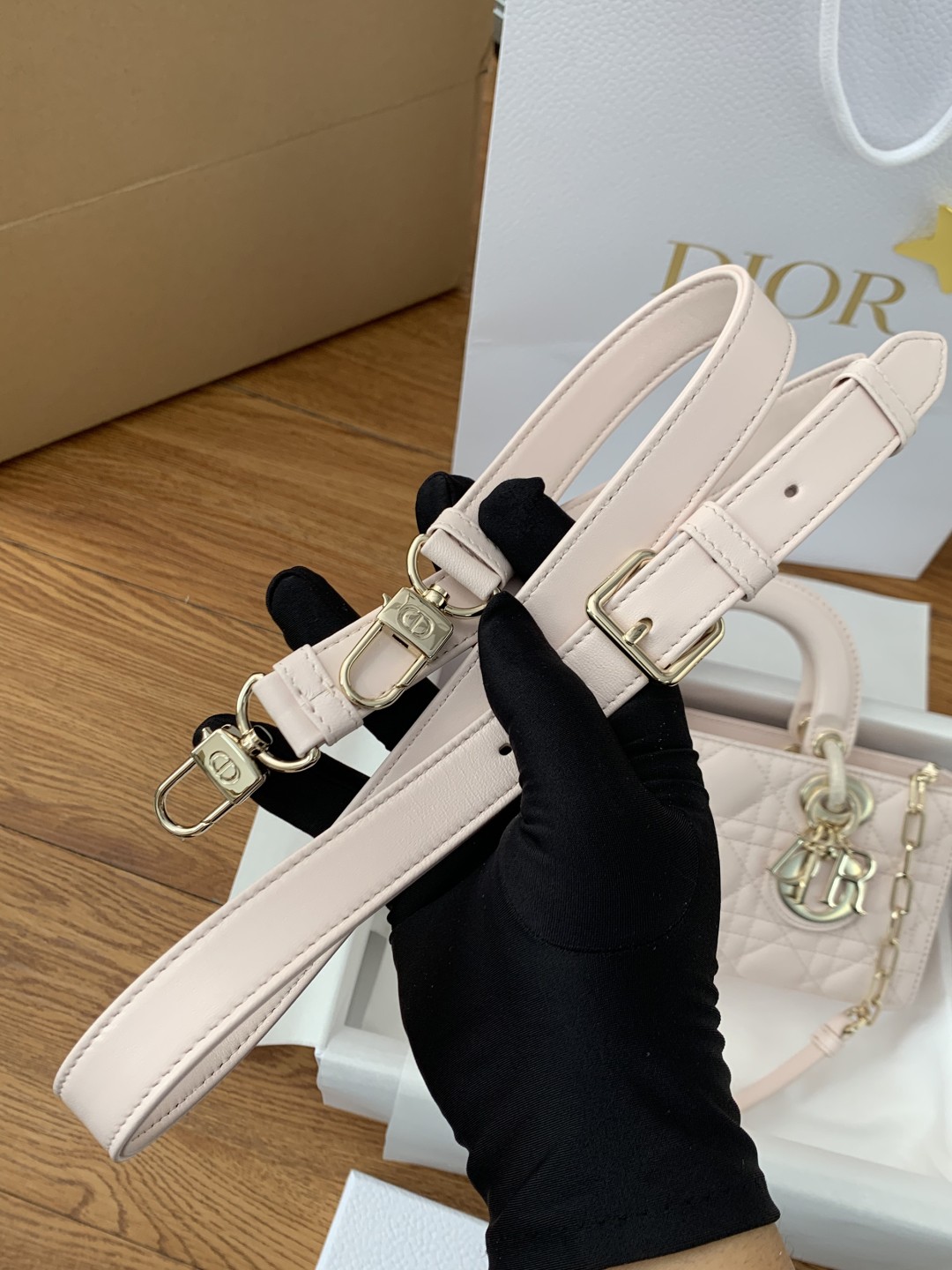 Shebag Super replica Dior mini tote bag review(August 2025 updated)-Umgangatho ogqwesileyo woMgangatho weFake weLouis Vuitton kwiVenkile ye-Intanethi, ibhegi yomyili weReplica ru