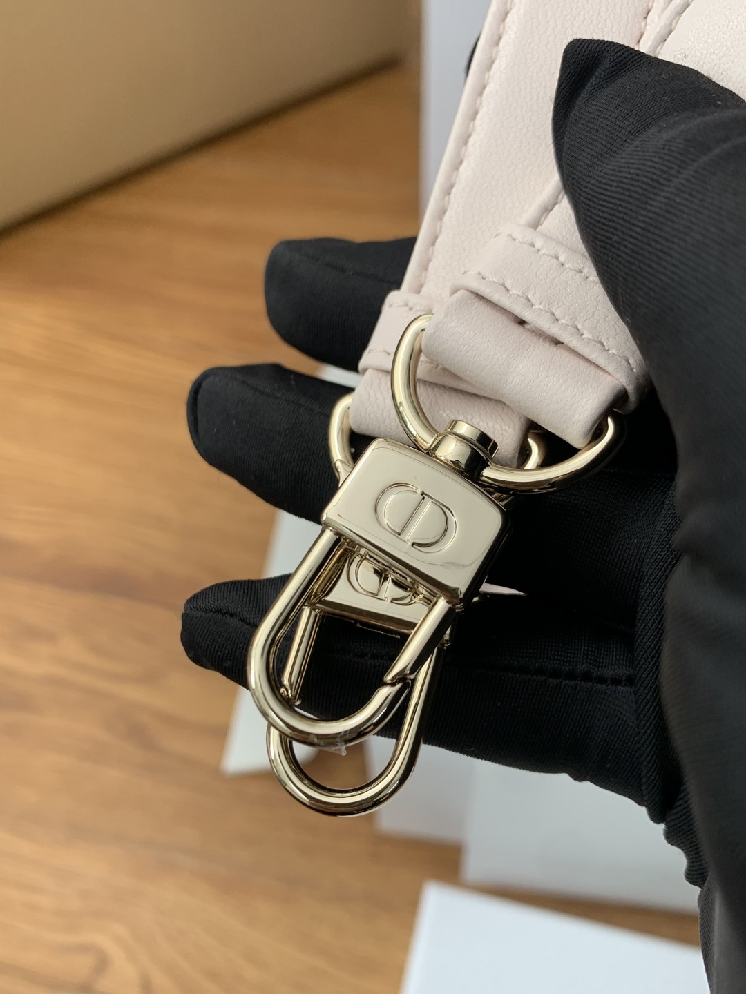 Shebag Super replica Dior mini tote bag review(August 2025 updated)-Umgangatho ogqwesileyo woMgangatho weFake weLouis Vuitton kwiVenkile ye-Intanethi, ibhegi yomyili weReplica ru