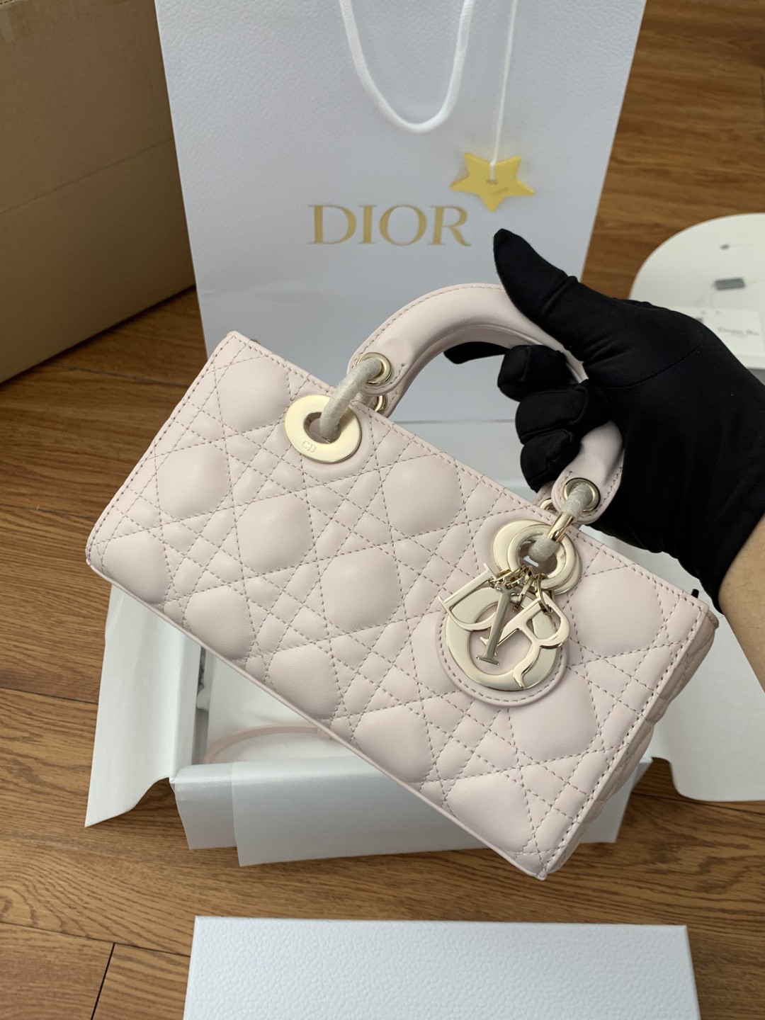 Shebag Super replica Dior mini tote bag review(August 2025 updated)-Umgangatho ogqwesileyo woMgangatho weFake weLouis Vuitton kwiVenkile ye-Intanethi, ibhegi yomyili weReplica ru