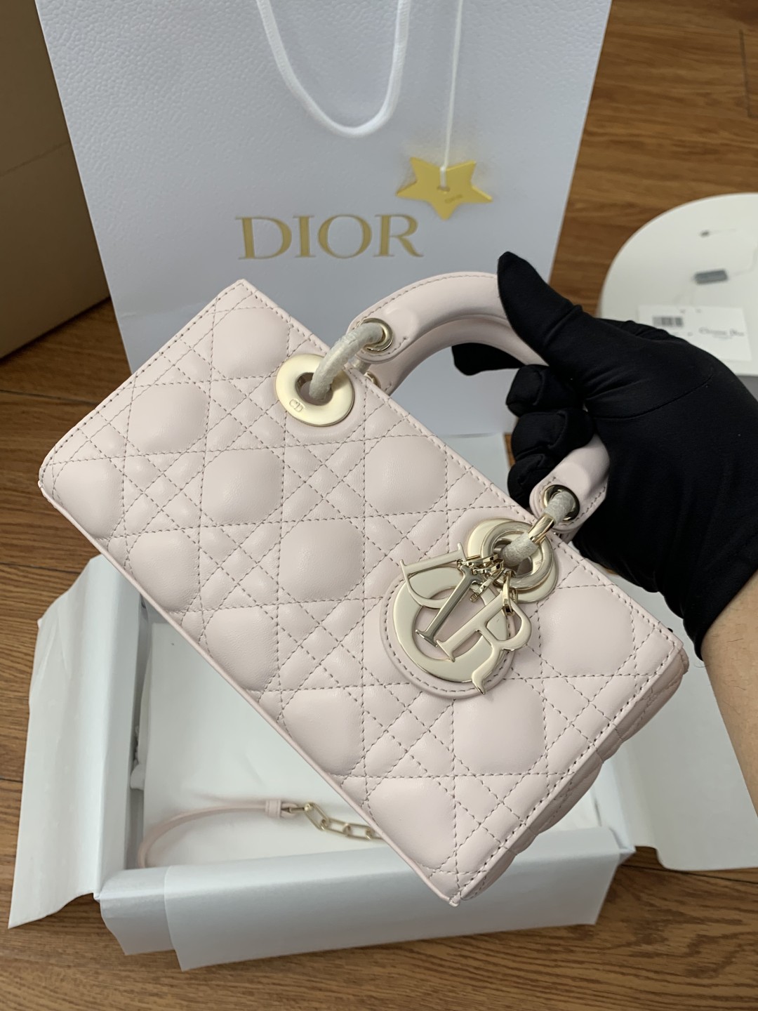 Shebag Super replica Dior mini tote bag review(August 2025 updated)-Umgangatho ogqwesileyo woMgangatho weFake weLouis Vuitton kwiVenkile ye-Intanethi, ibhegi yomyili weReplica ru