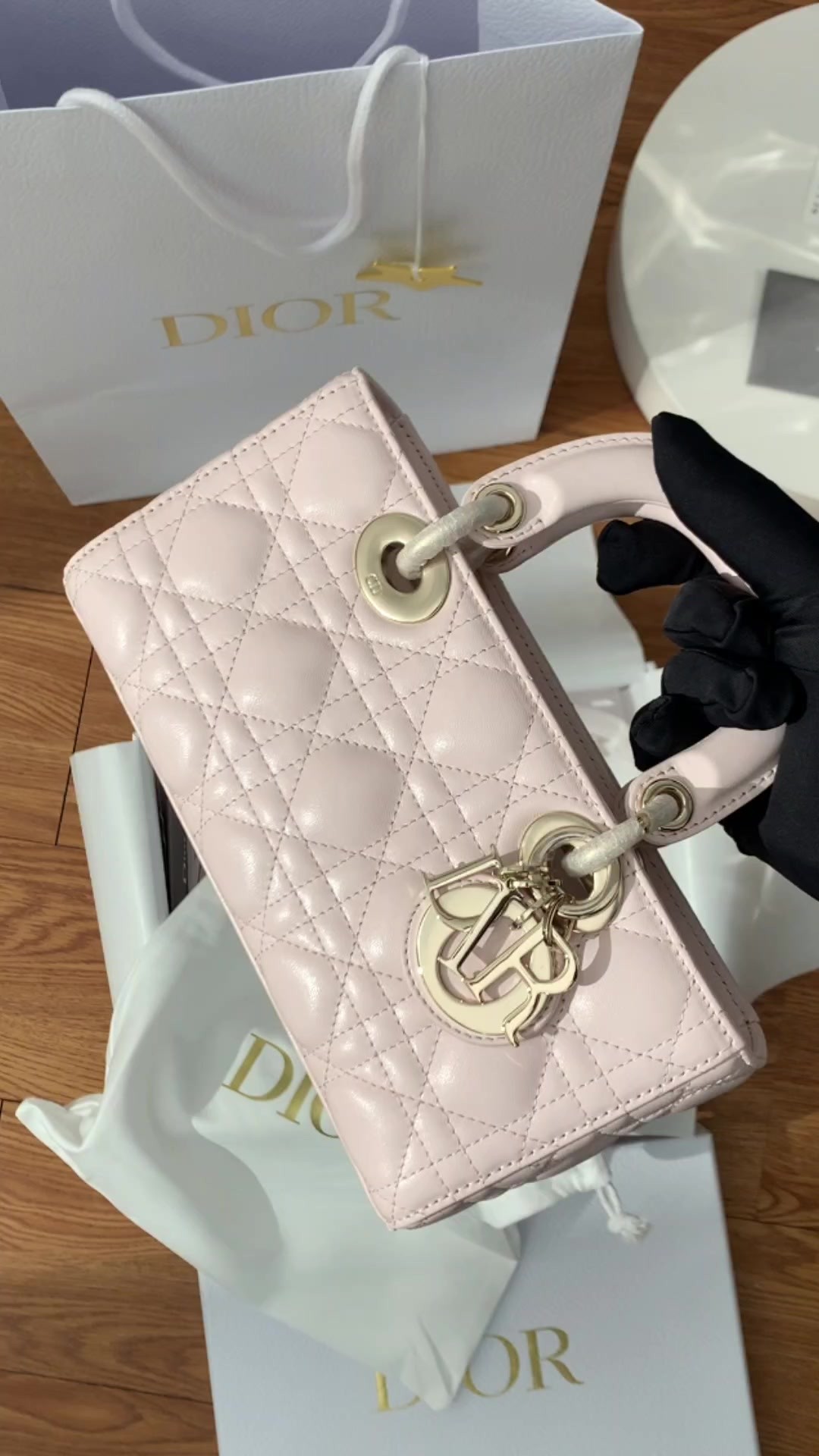 Shebag Super replica Dior mini tote bag review(August 2025 updated)-Umgangatho ogqwesileyo woMgangatho weFake weLouis Vuitton kwiVenkile ye-Intanethi, ibhegi yomyili weReplica ru