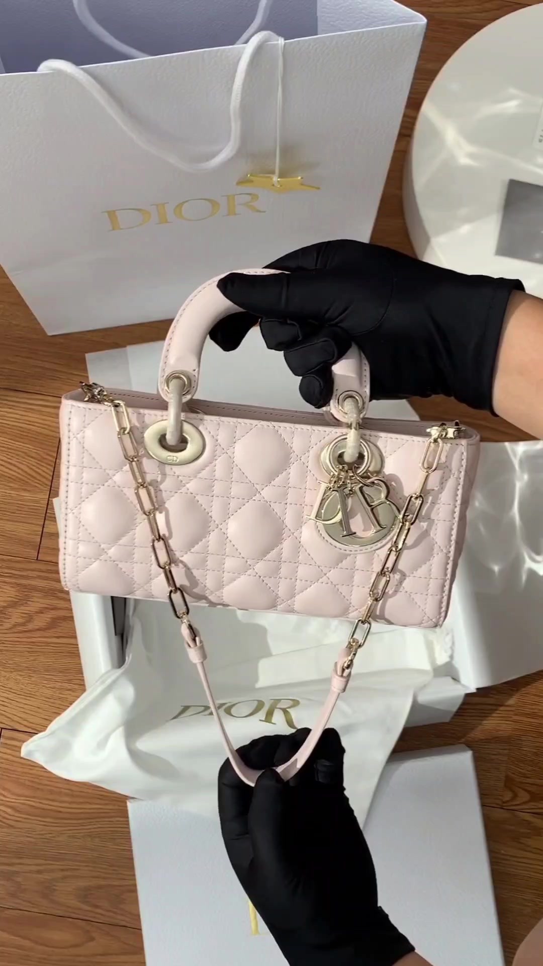 Shebag Super replica Dior mini tote bag review(August 2025 updated)-Umgangatho ogqwesileyo woMgangatho weFake weLouis Vuitton kwiVenkile ye-Intanethi, ibhegi yomyili weReplica ru