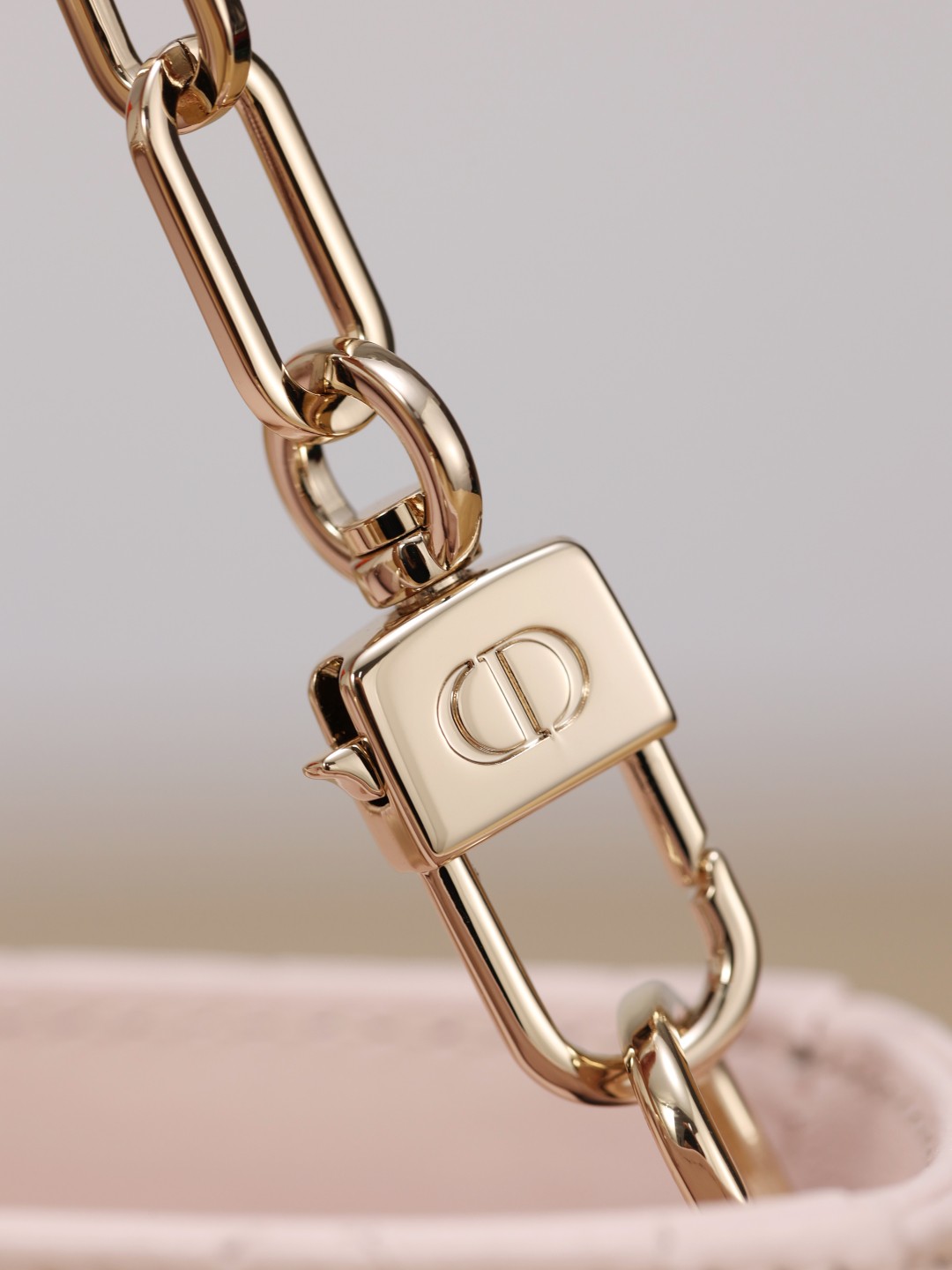 Shebag Super replica Dior mini tote bag review(August 2025 updated)-Umgangatho ogqwesileyo woMgangatho weFake weLouis Vuitton kwiVenkile ye-Intanethi, ibhegi yomyili weReplica ru